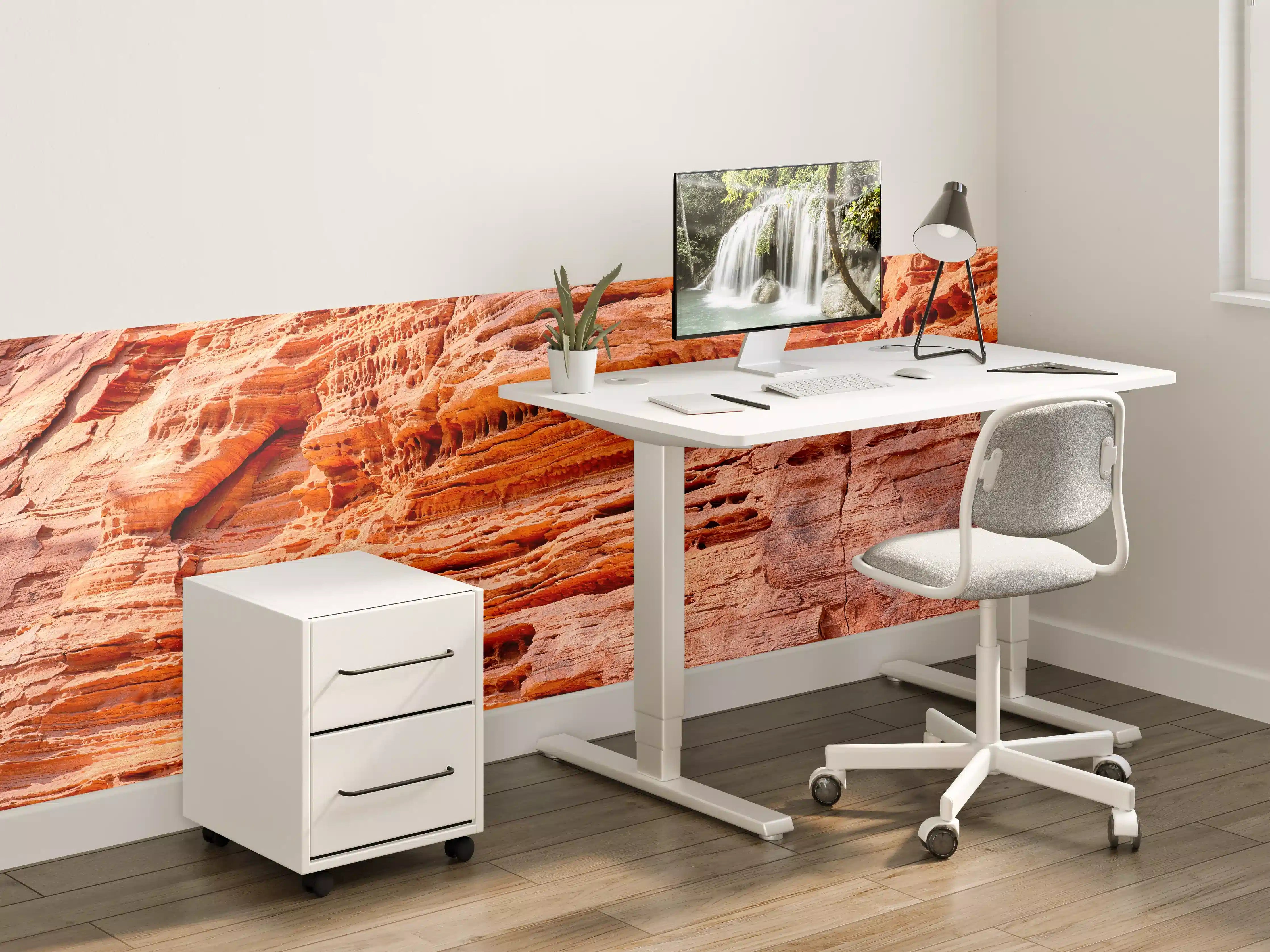 Kinderzimmer Wandgestaltung - Roter Sandstein mit markanten Schichten