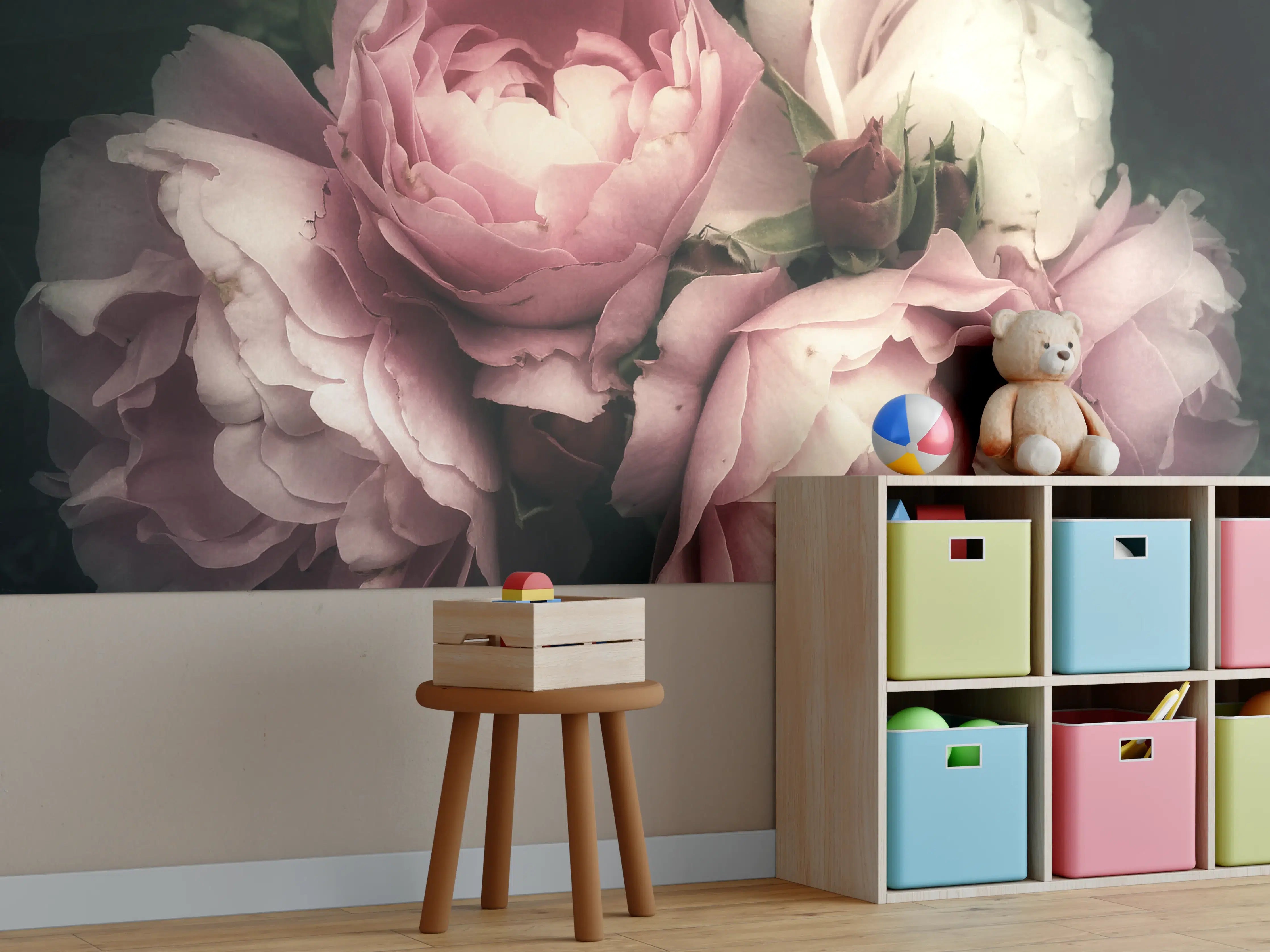 Kinderzimmer Wandgestaltung - Sanfte Pfingstrosen in zarten Rosa- und Creme-Tönen