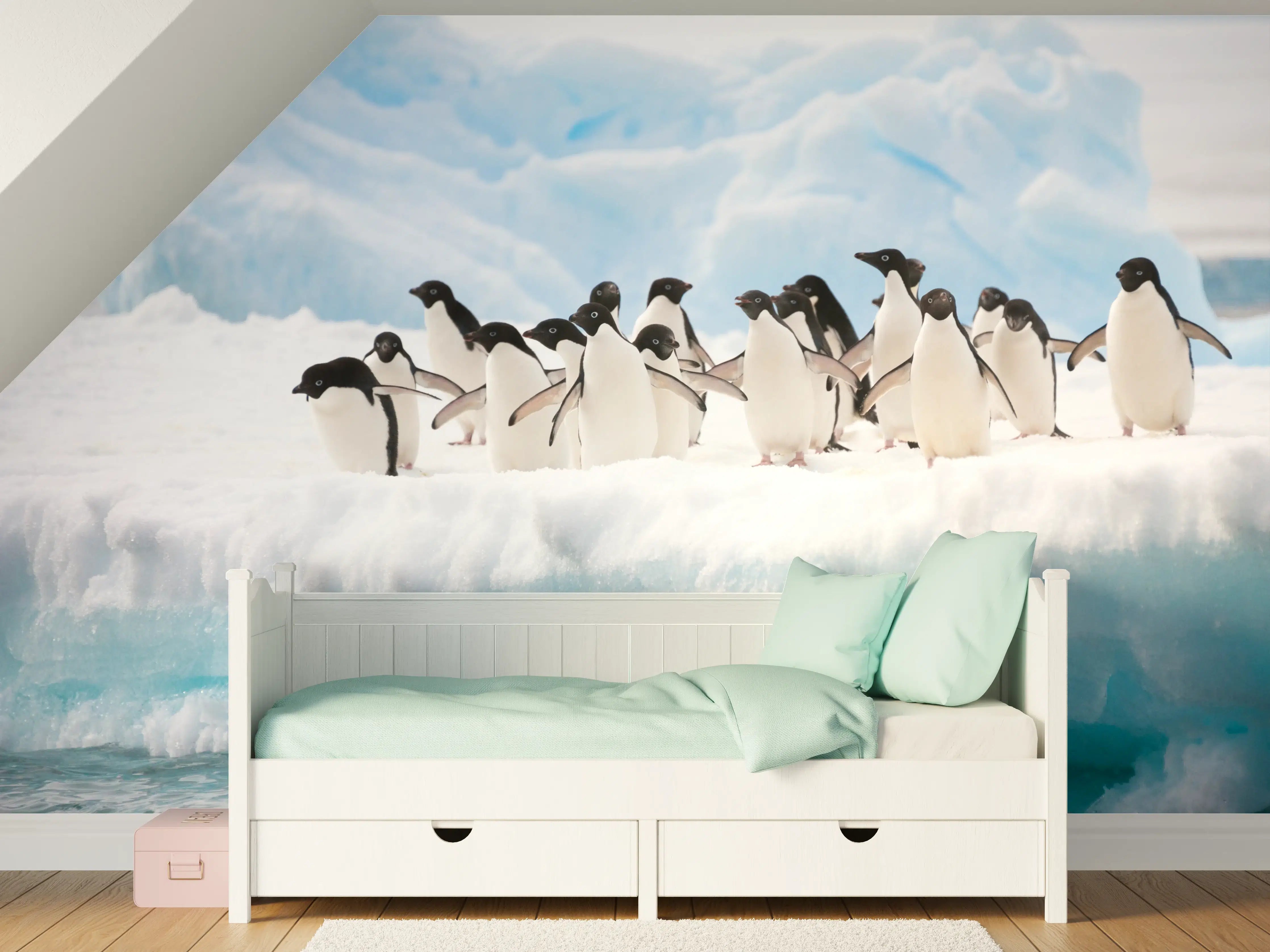 Kinderzimmer Wandgestaltung - Schlittenfahrt auf Eis mit Pinguinen