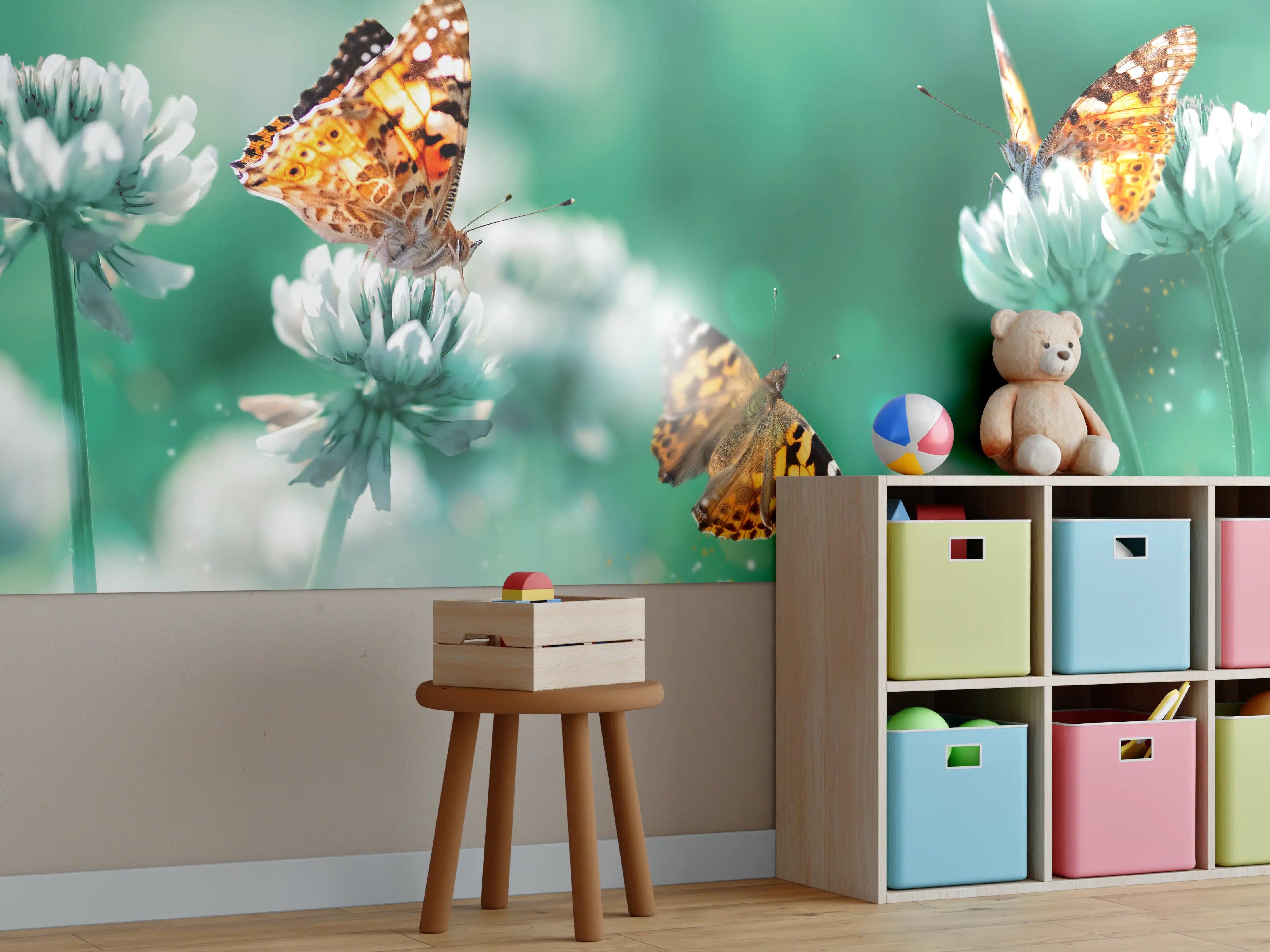 Kinderzimmer Wandgestaltung - Schmetterling auf Weißkleeblüten