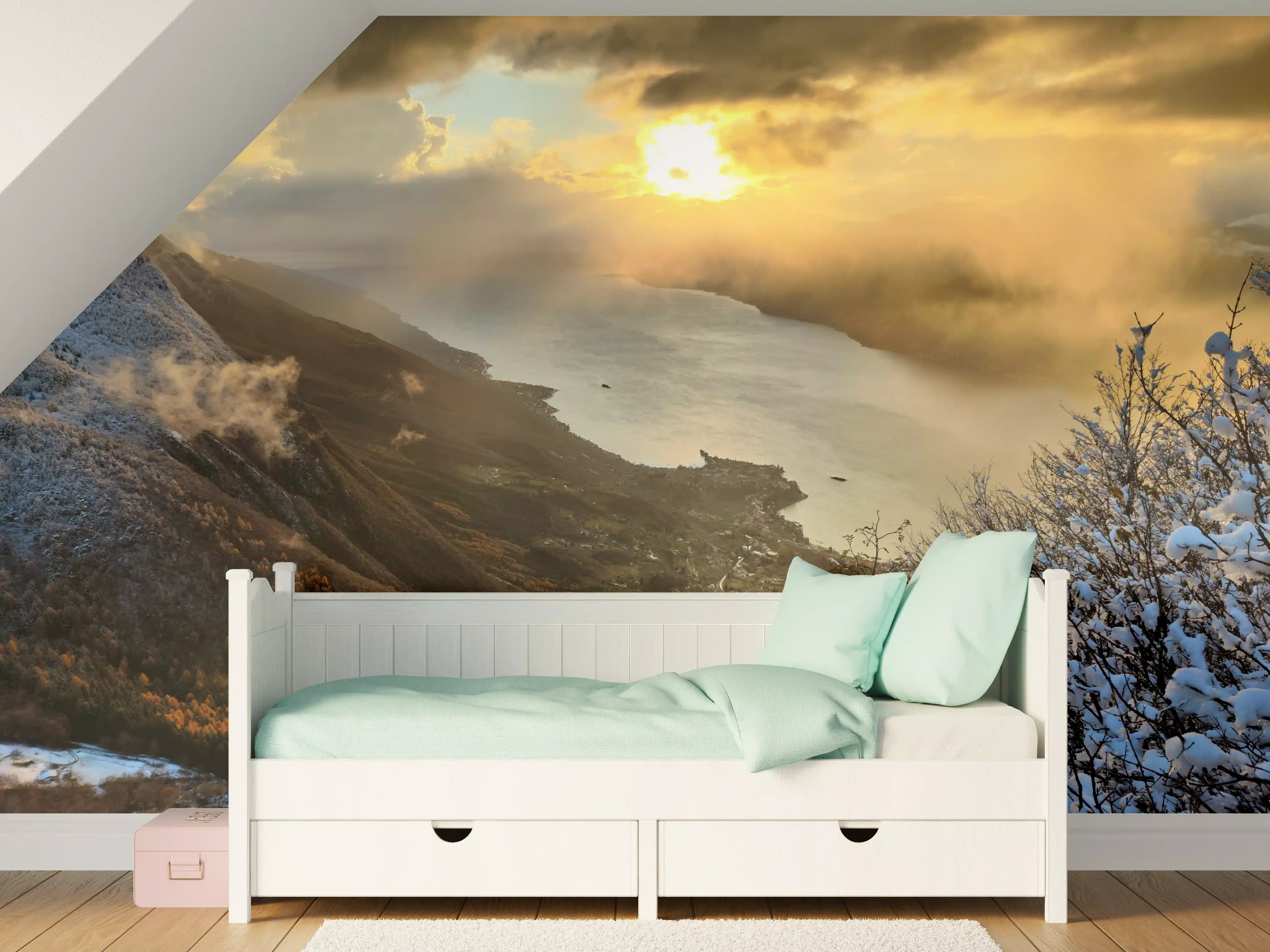 Kinderzimmer Wandgestaltung - Schneelandschaft am Gardasee
