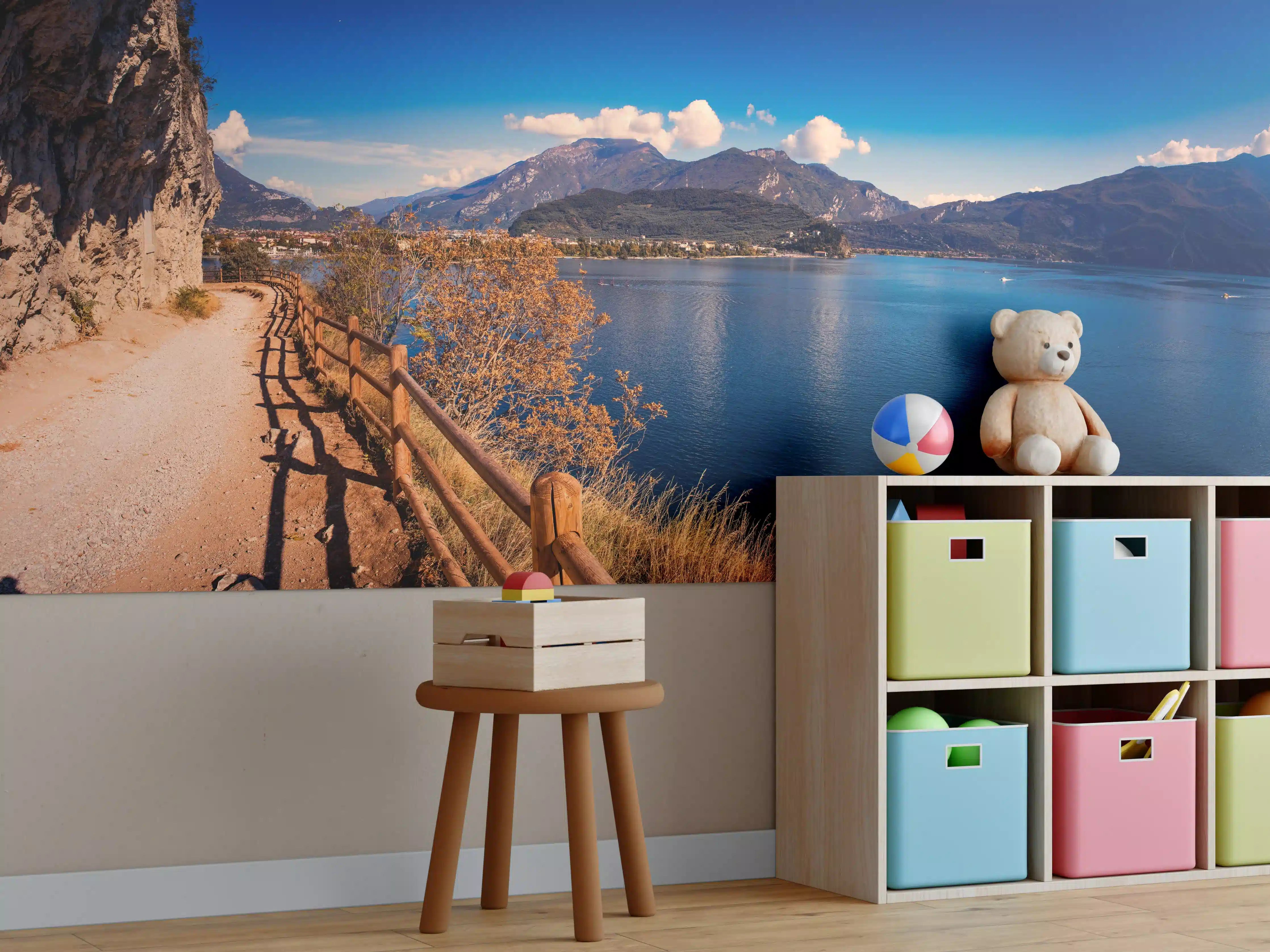 Kinderzimmer Wandgestaltung - Schöne Landschaft mit Blick auf den Gardasee