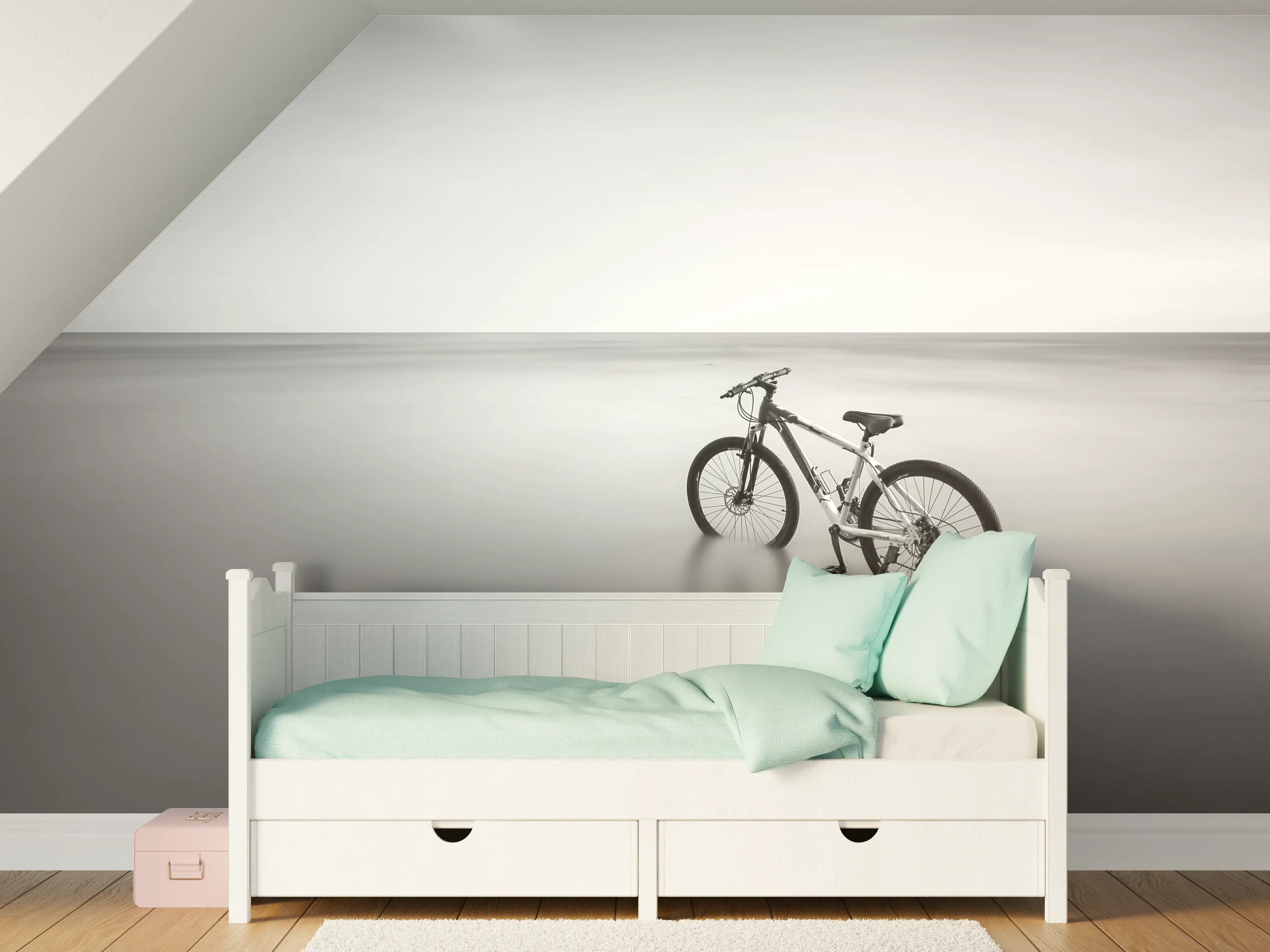 Kinderzimmer Wandgestaltung - Schwarz-Weiß-Fahrrad am ruhigen Strand