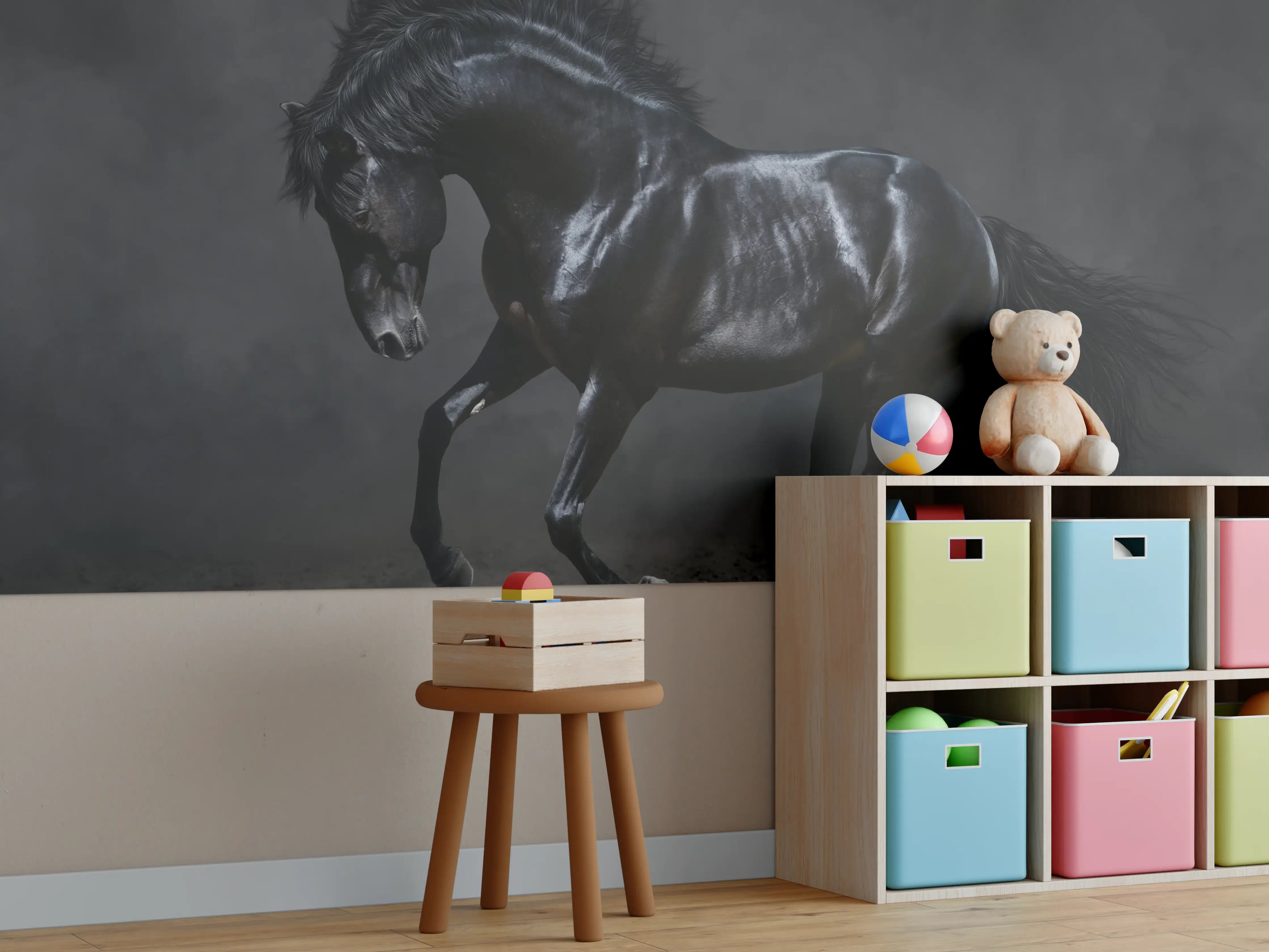 Kinderzimmer Wandgestaltung - Schwarzer Hengst auf dunklem Hintergrund