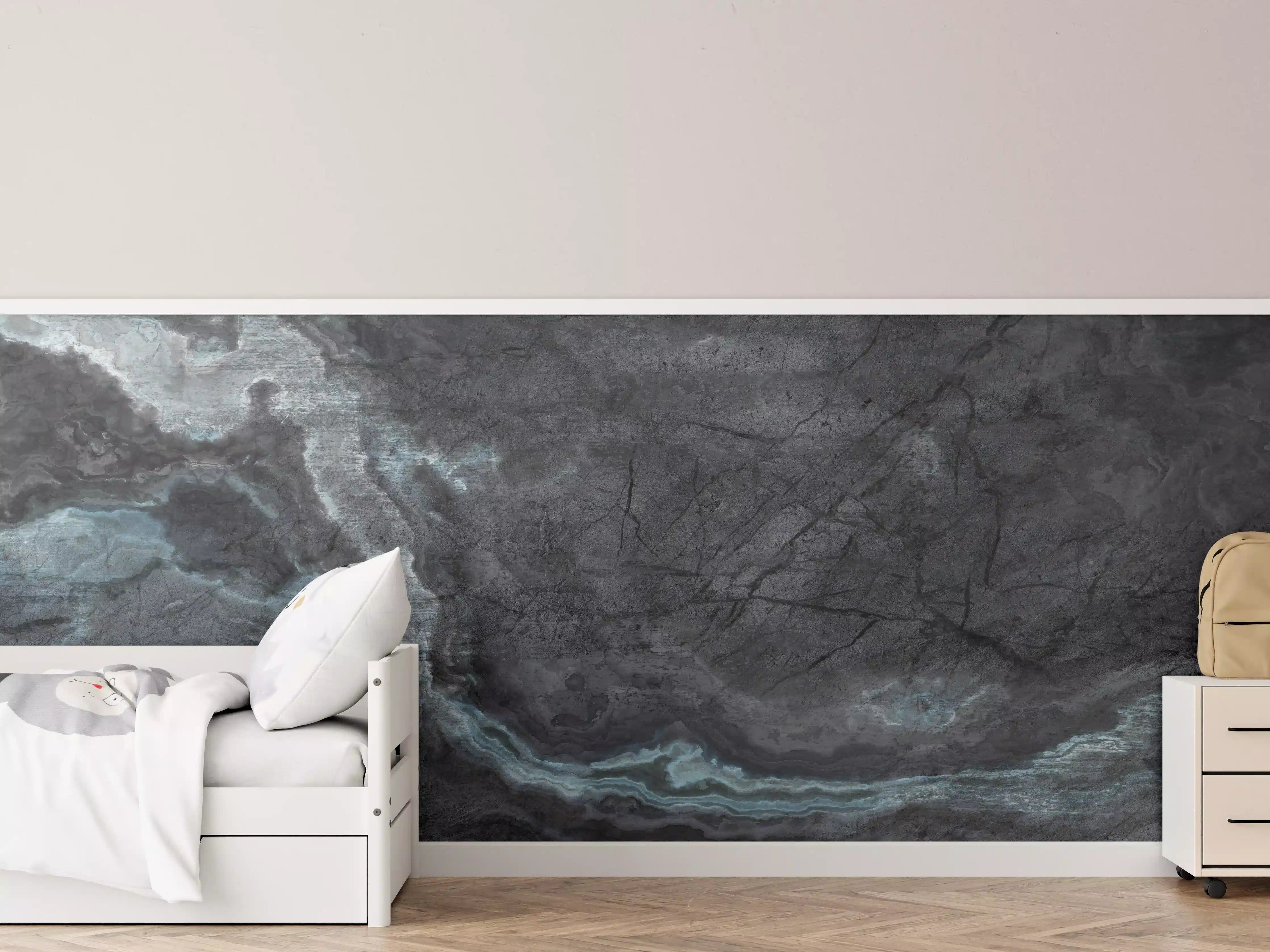 Kinderzimmer Wandgestaltung - Schwarzer Naturstein mit grauen Adern