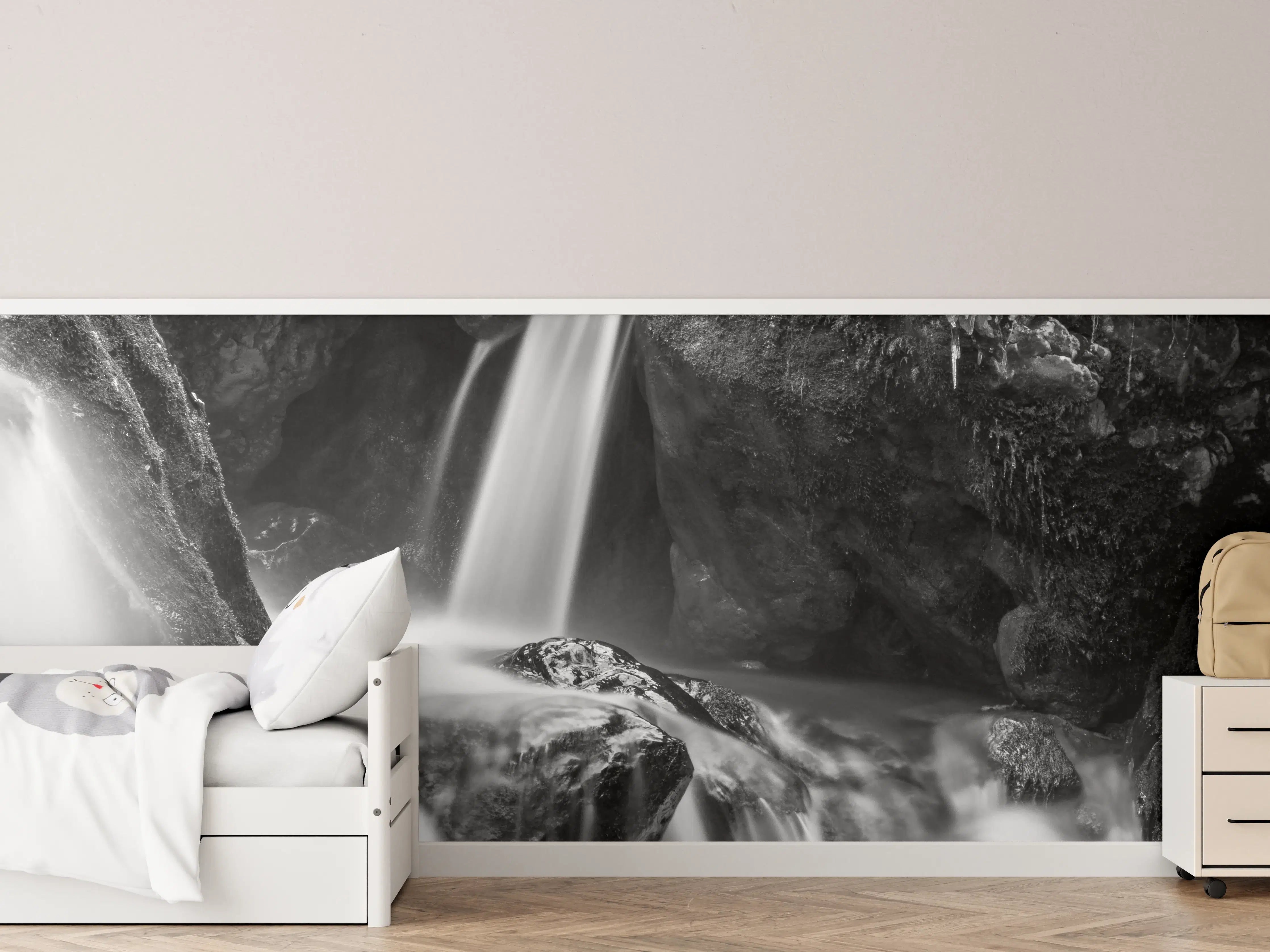 Kinderzimmer Wandgestaltung - Schwarzweißer Wasserfall