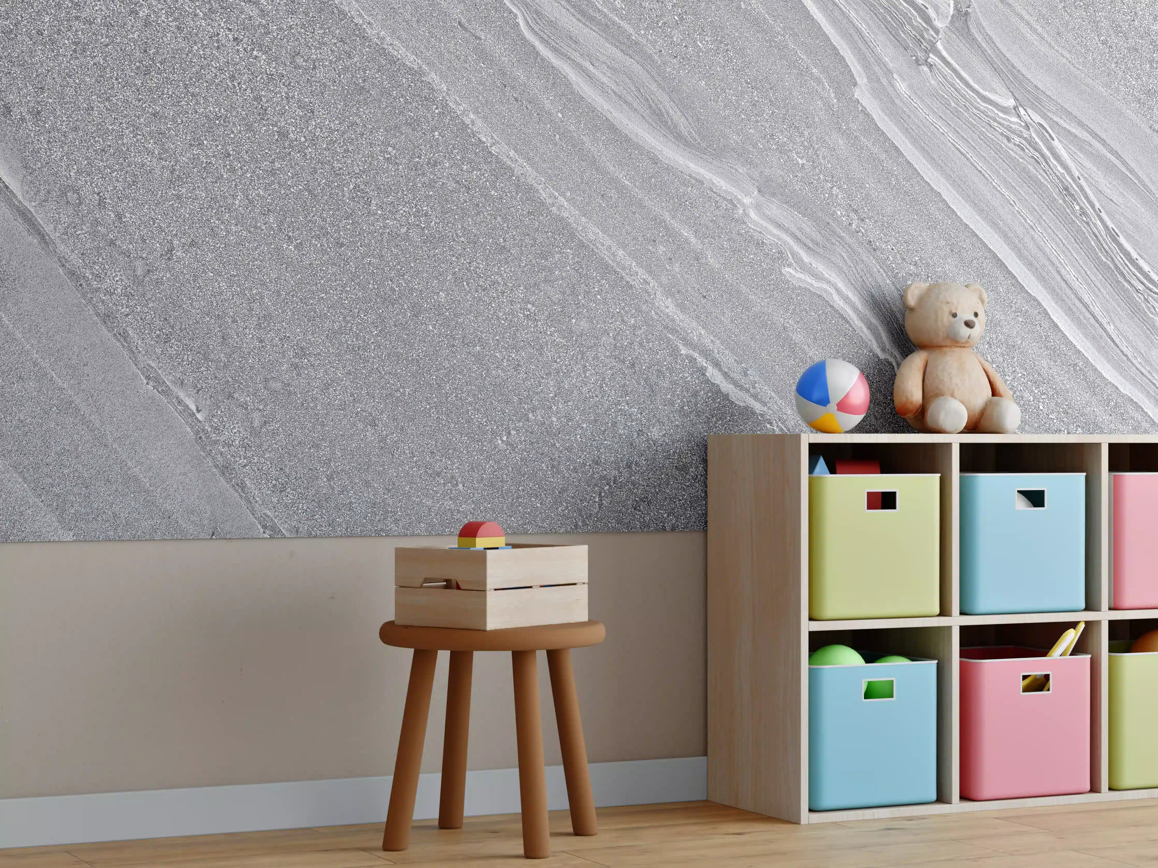 Kinderzimmer Wandgestaltung - Silberne Struktur auf weißem Beton