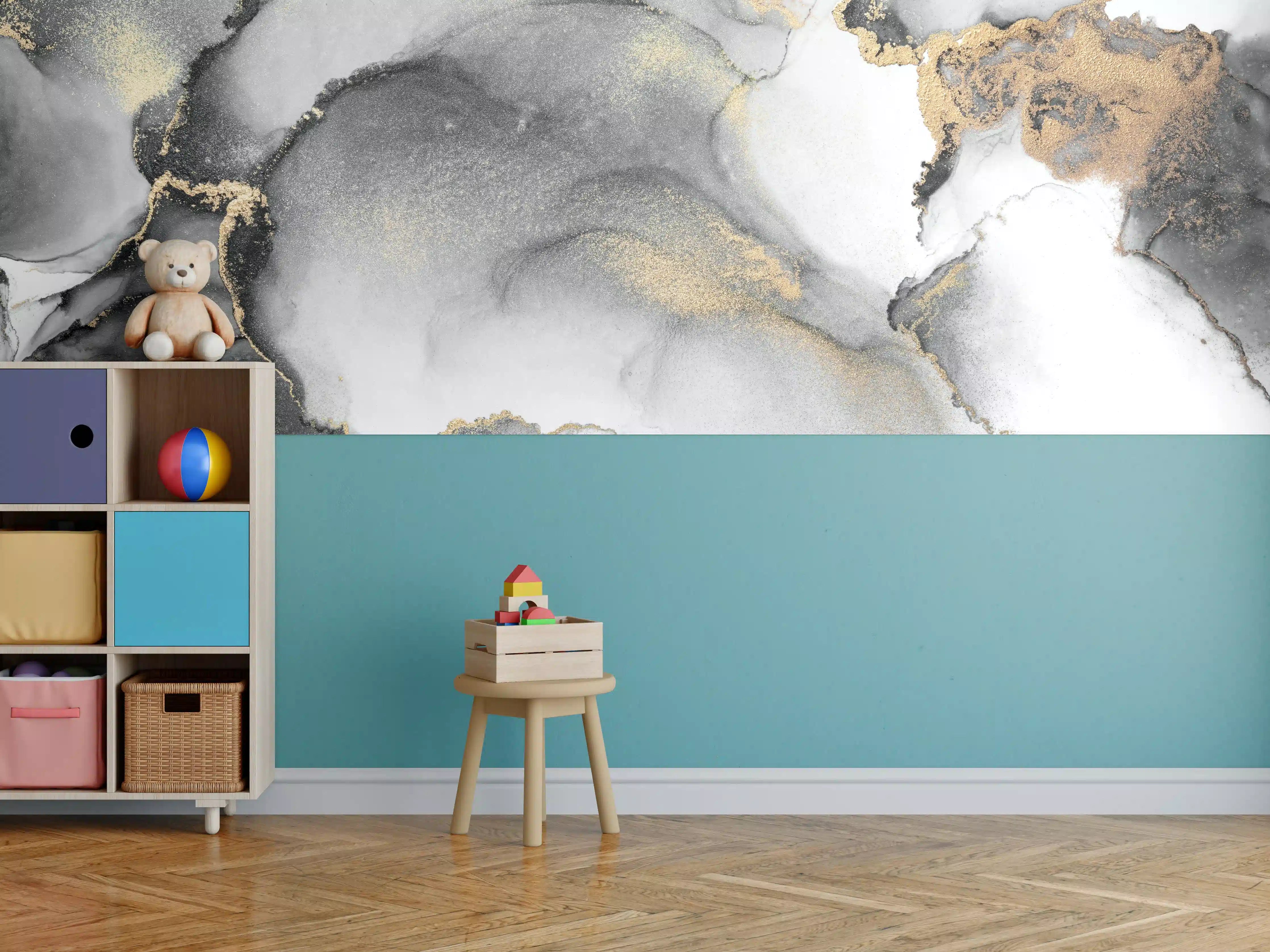 Kinderzimmer Wandgestaltung - Silbernes Marmor’deco mit goldenen Details