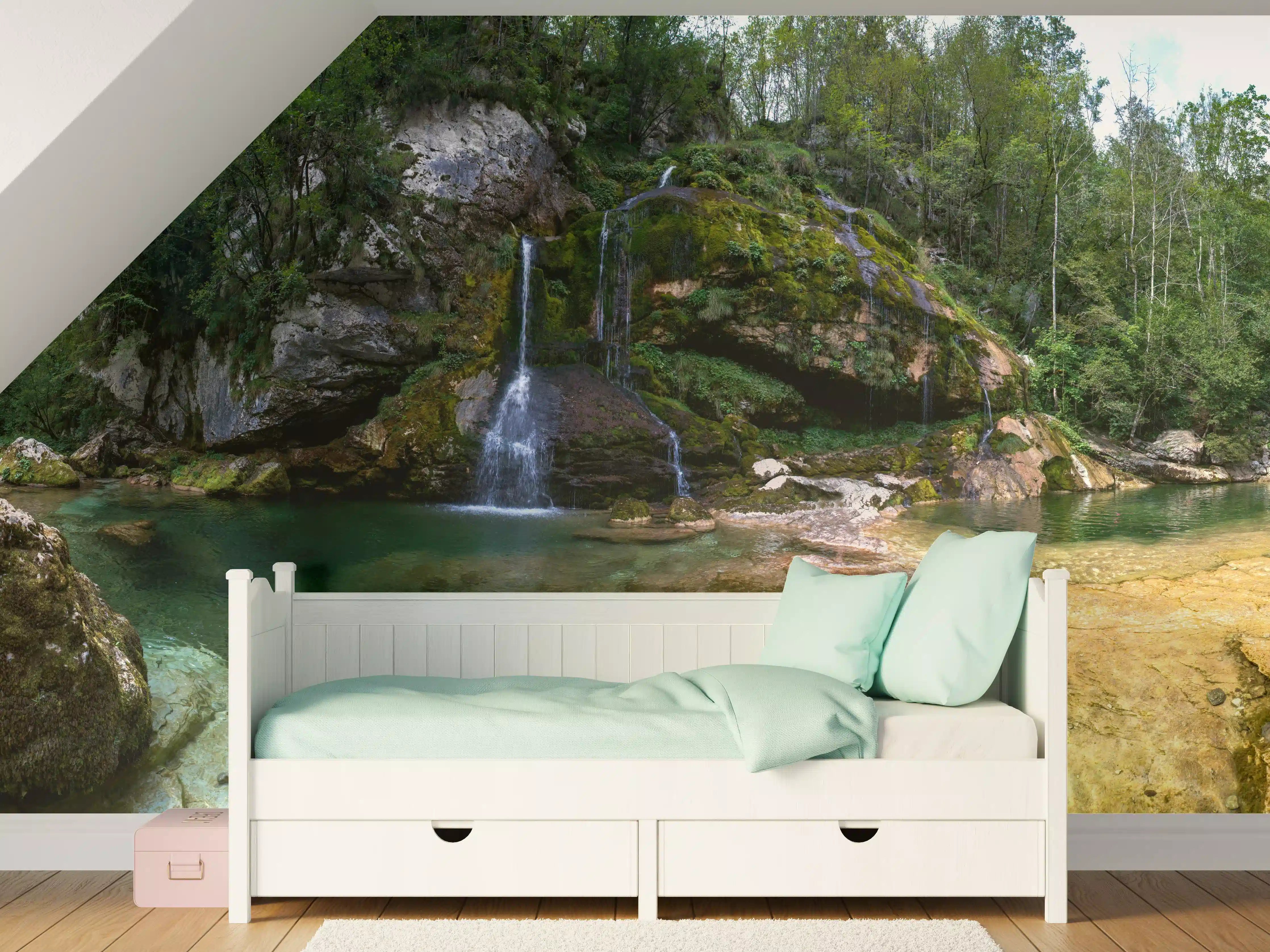 Kinderzimmer Wandgestaltung - Sommerliche Atmosphäre in den Slowenischen Alpen