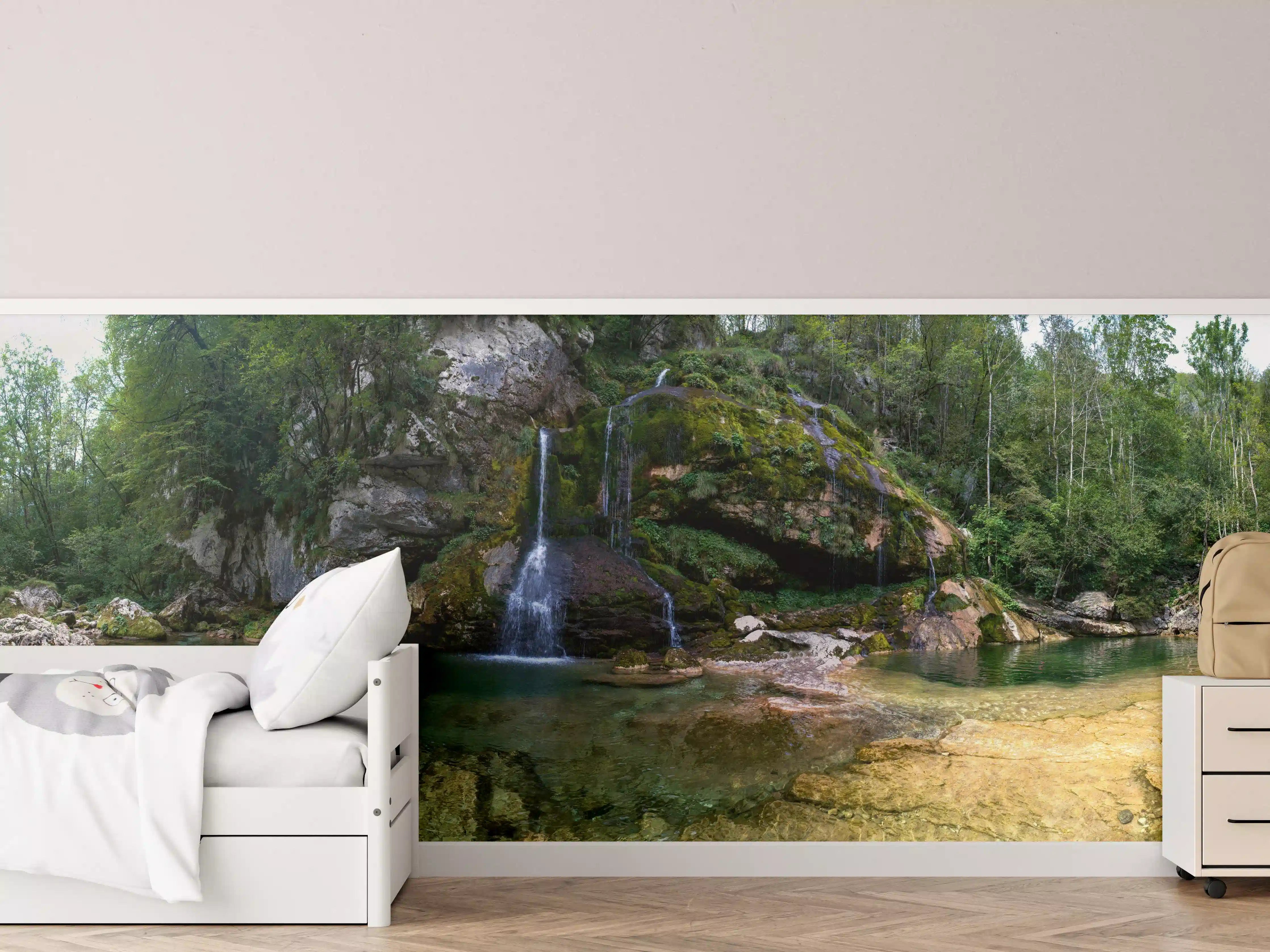 Kinderzimmer Wandgestaltung - Sommerliche Atmosphäre in den Slowenischen Alpen