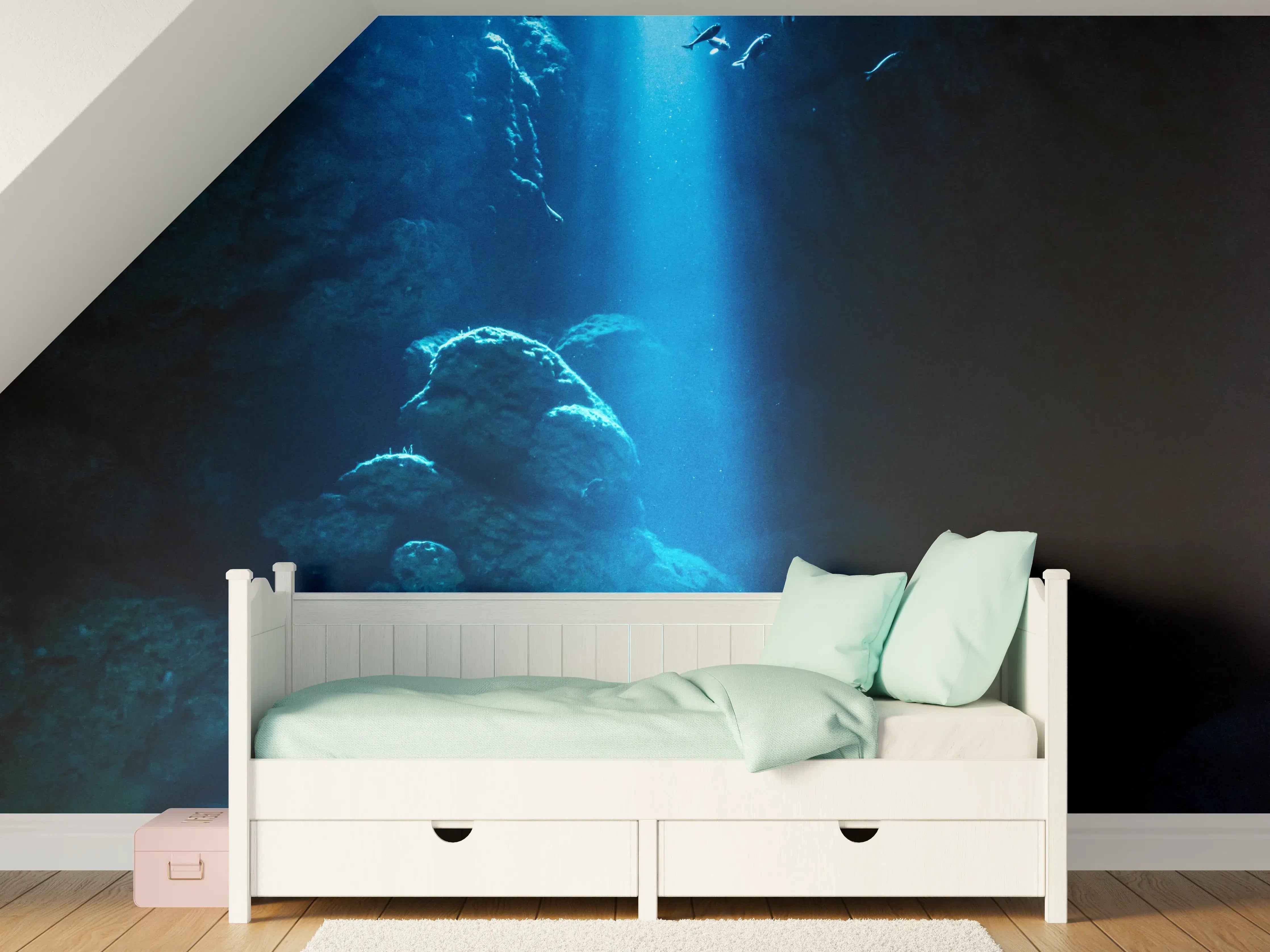 Kinderzimmer Wandgestaltung - Sonnenstrahl in die Unterwasserhöhle im japanischen Ozean