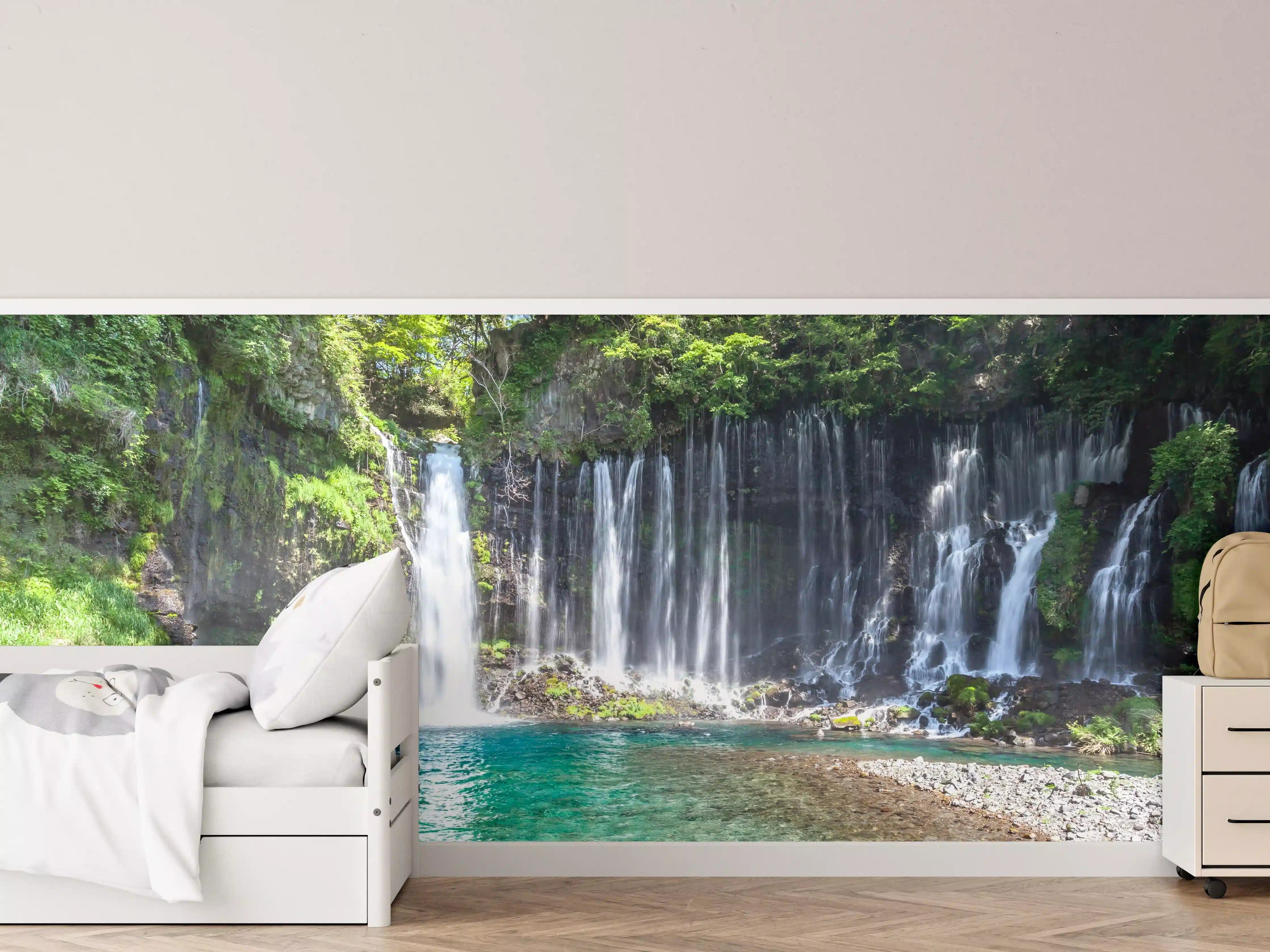 Kinderzimmer Wandgestaltung - Sonniger Shiraito-Wasserfall
