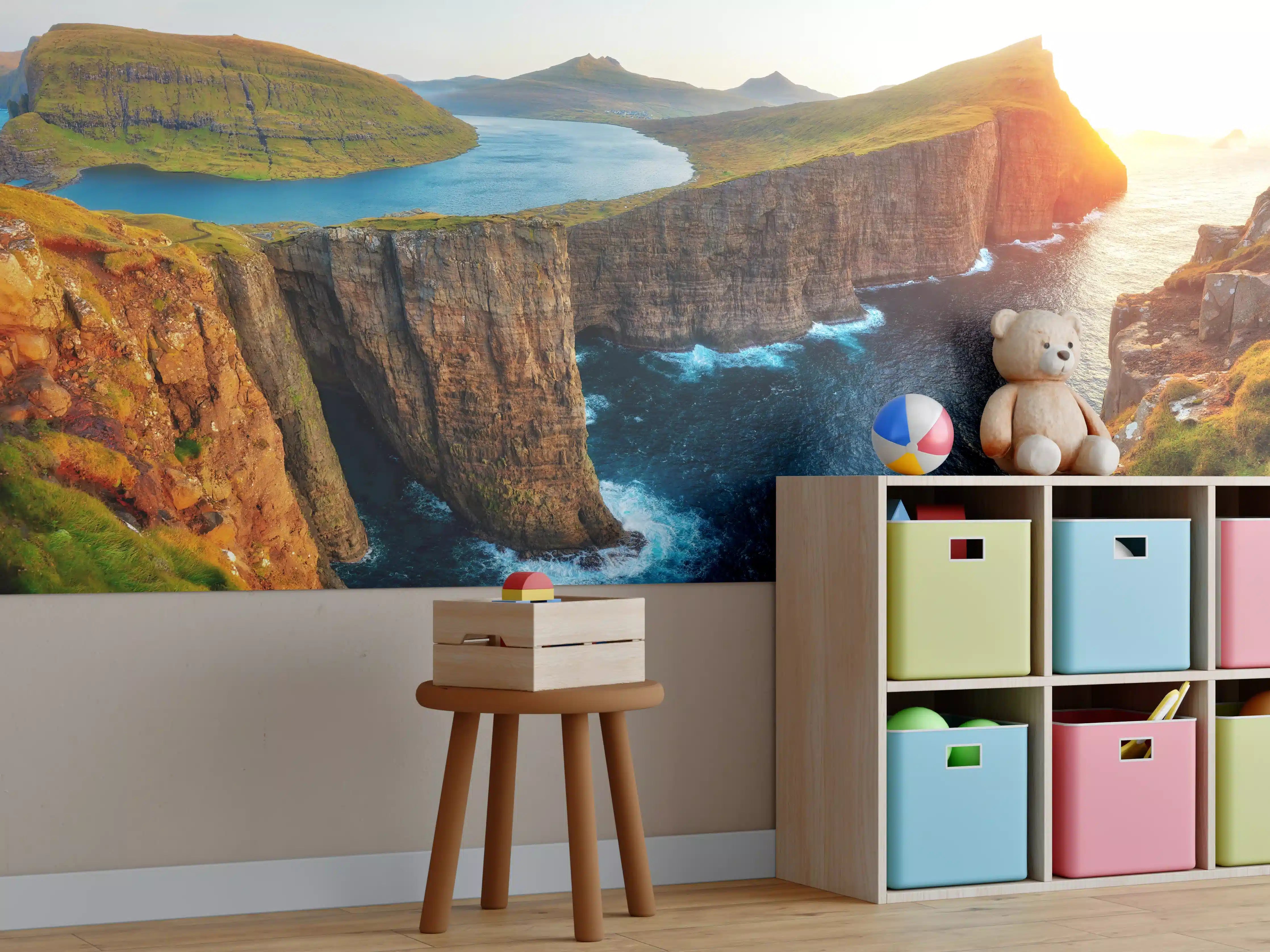 Kinderzimmer Wandgestaltung - Sorvagsvatn See und mit Wasserfall ins Meer an der Färöer