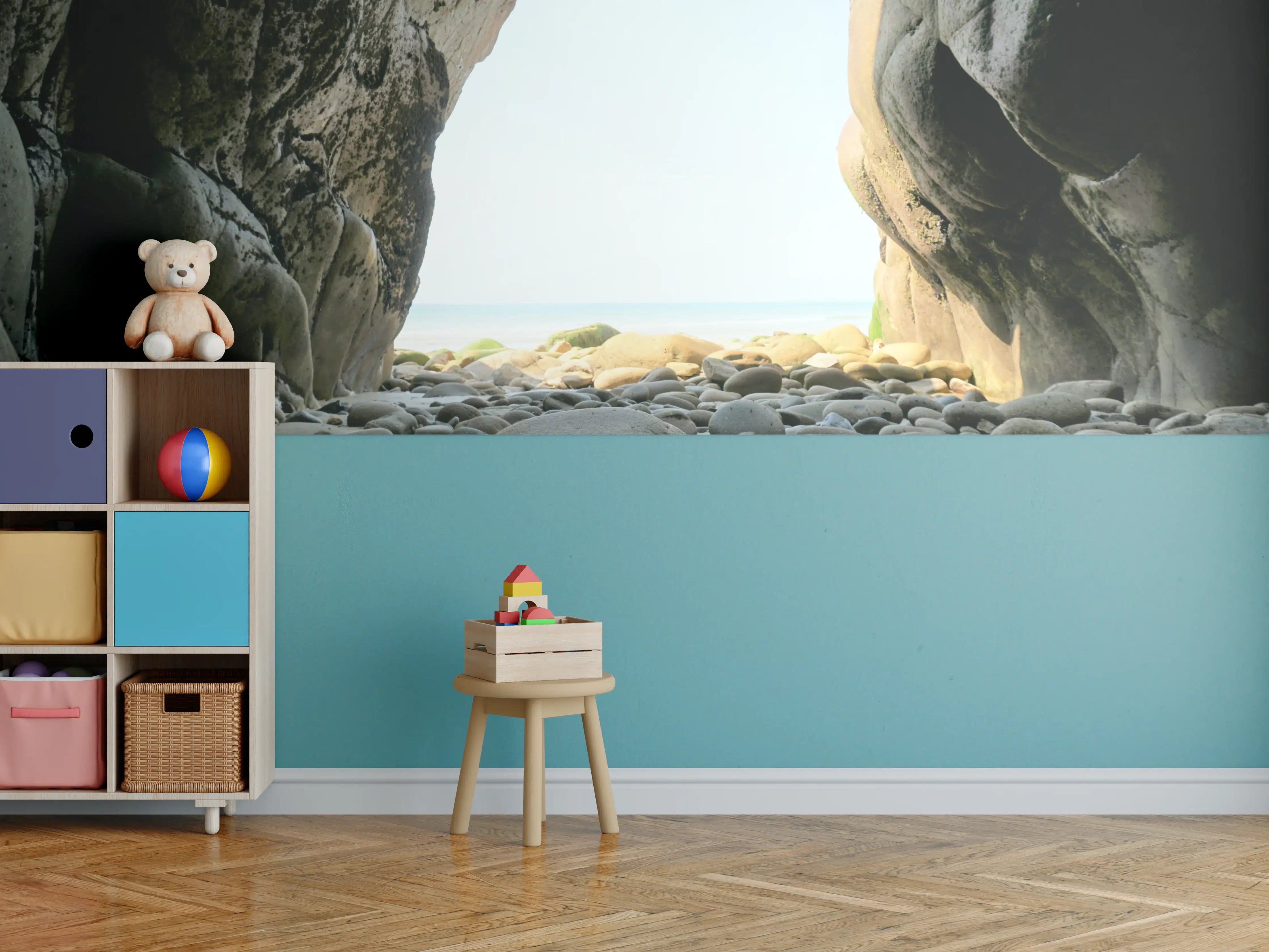 Kinderzimmer Wandgestaltung - Steinstrand zwischen Felsen an Küste