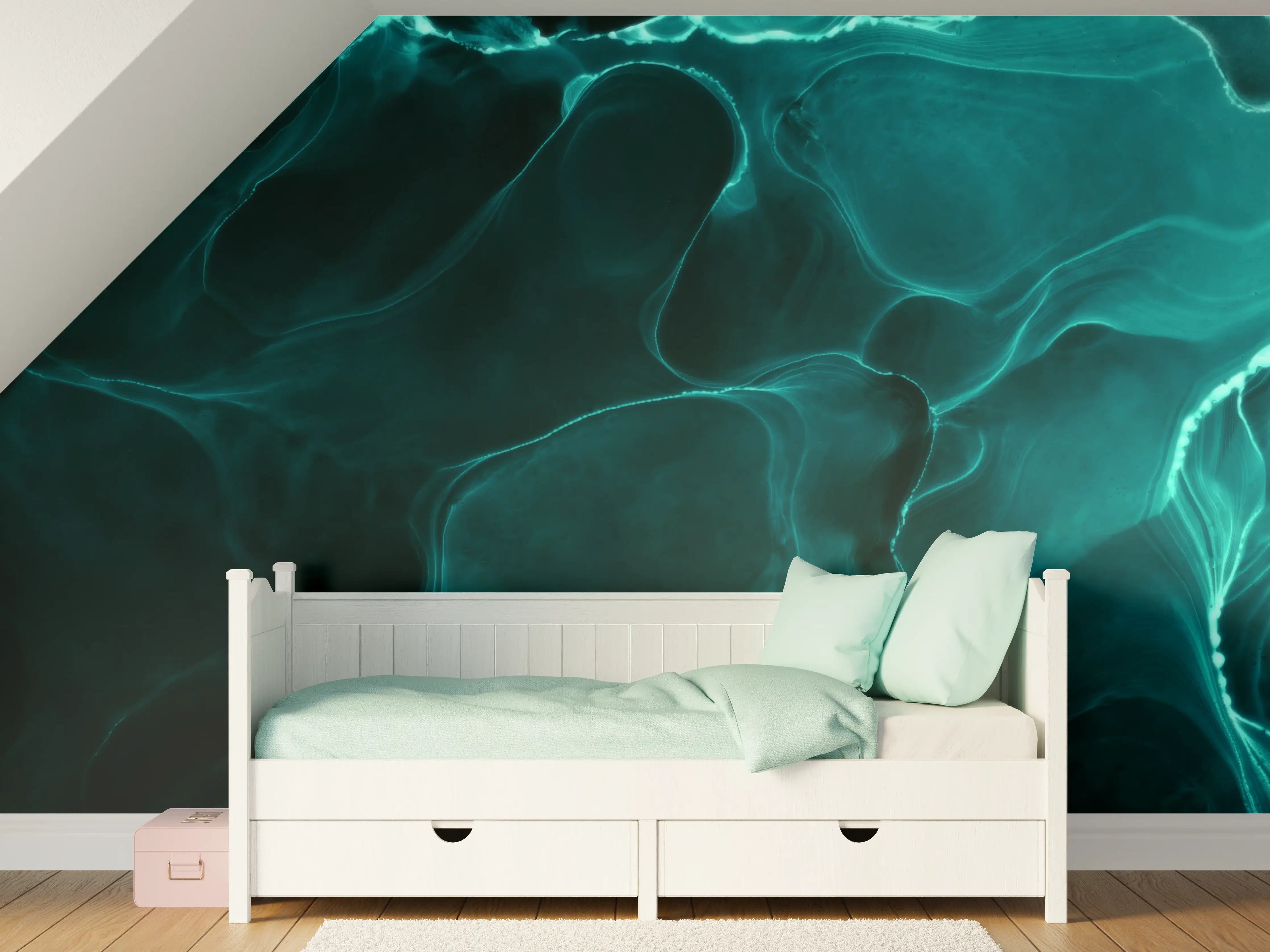 Kinderzimmer Wandgestaltung - Tiefblaue Wasseroberfläche mit Lichtreflexen