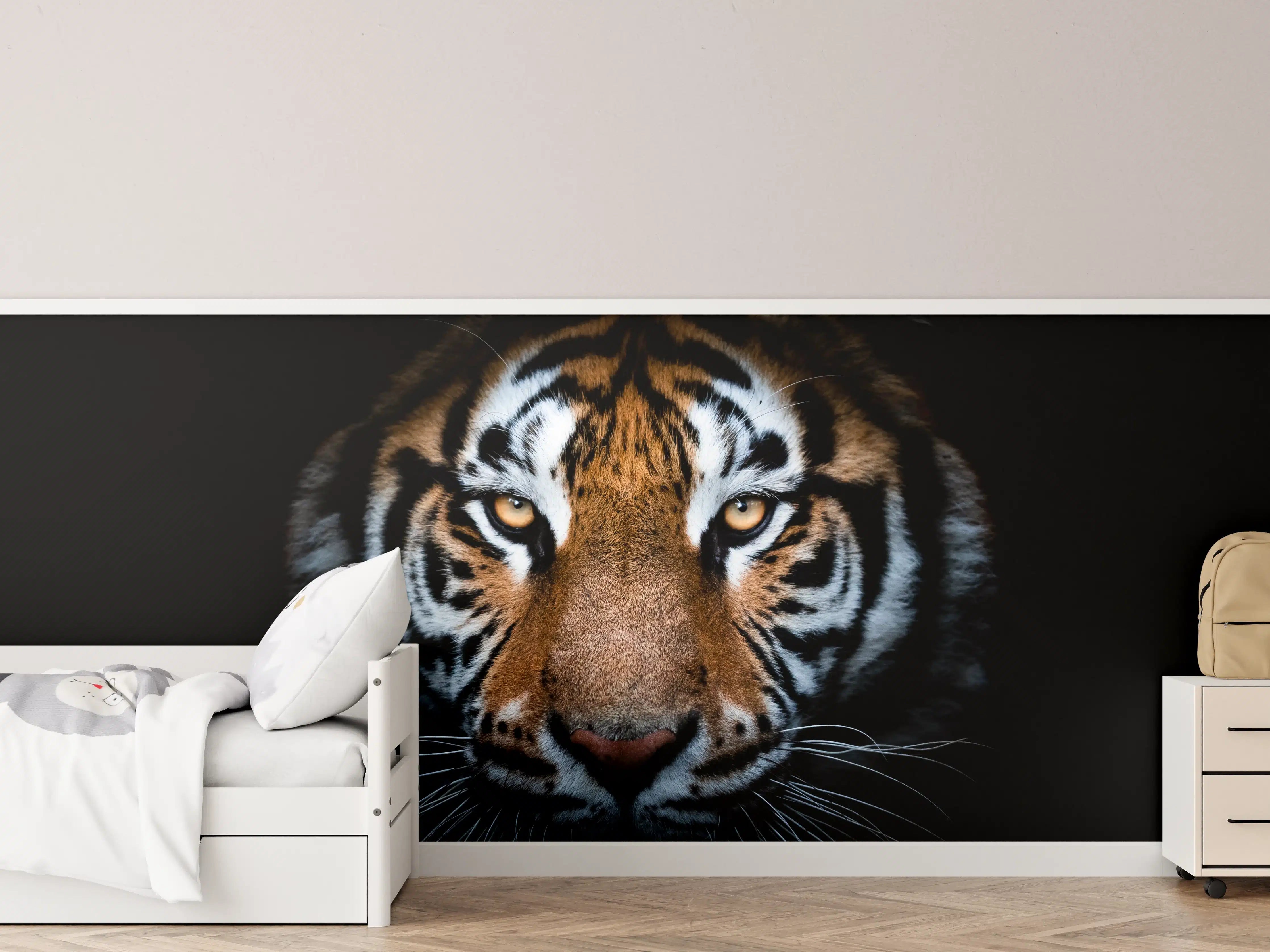 Kinderzimmer Wandgestaltung - Tiger-Portrait Schwarzer Hintergrund