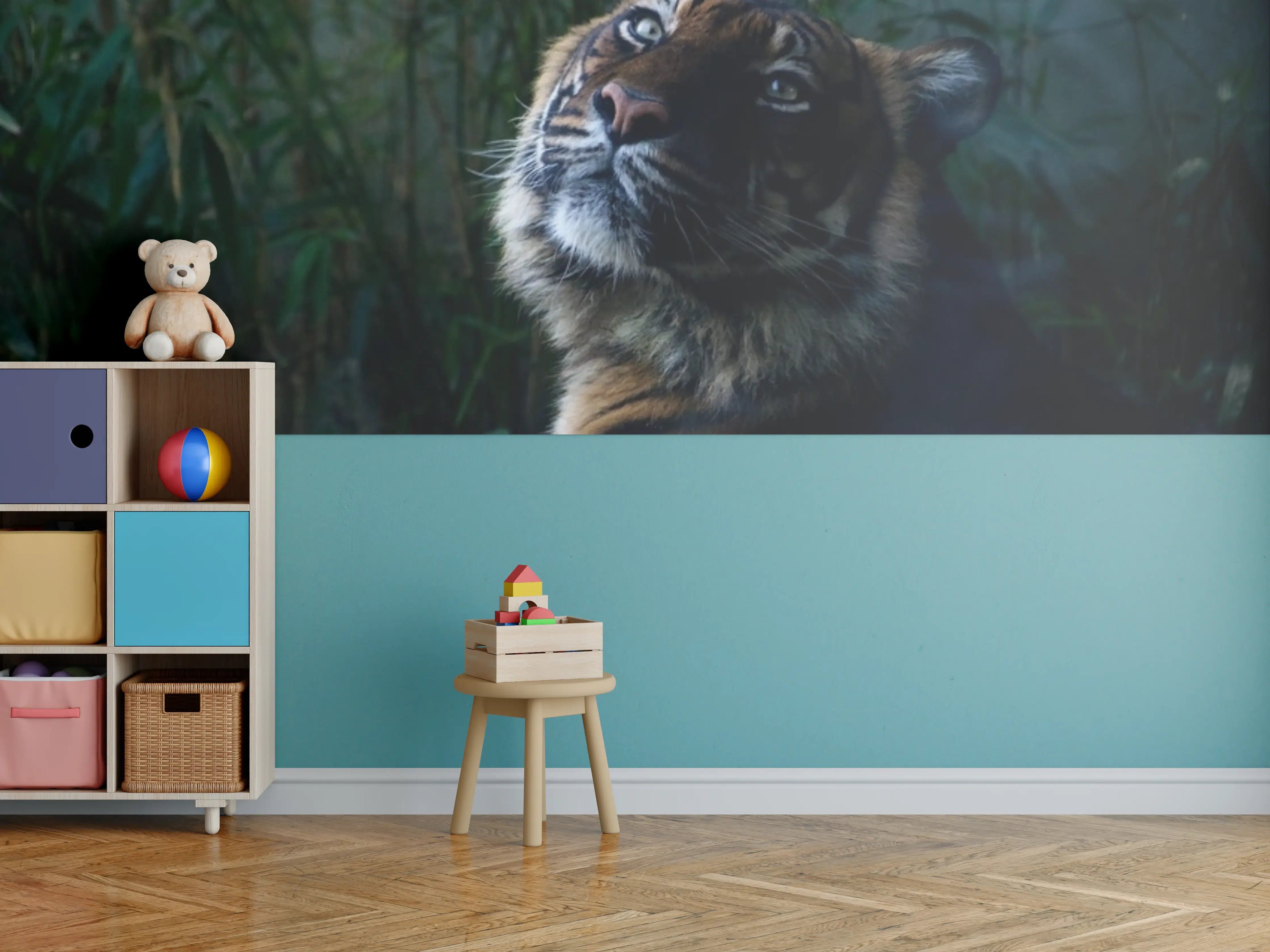 Kinderzimmer Wandgestaltung - Tiger in dunkler Naturaufnahme