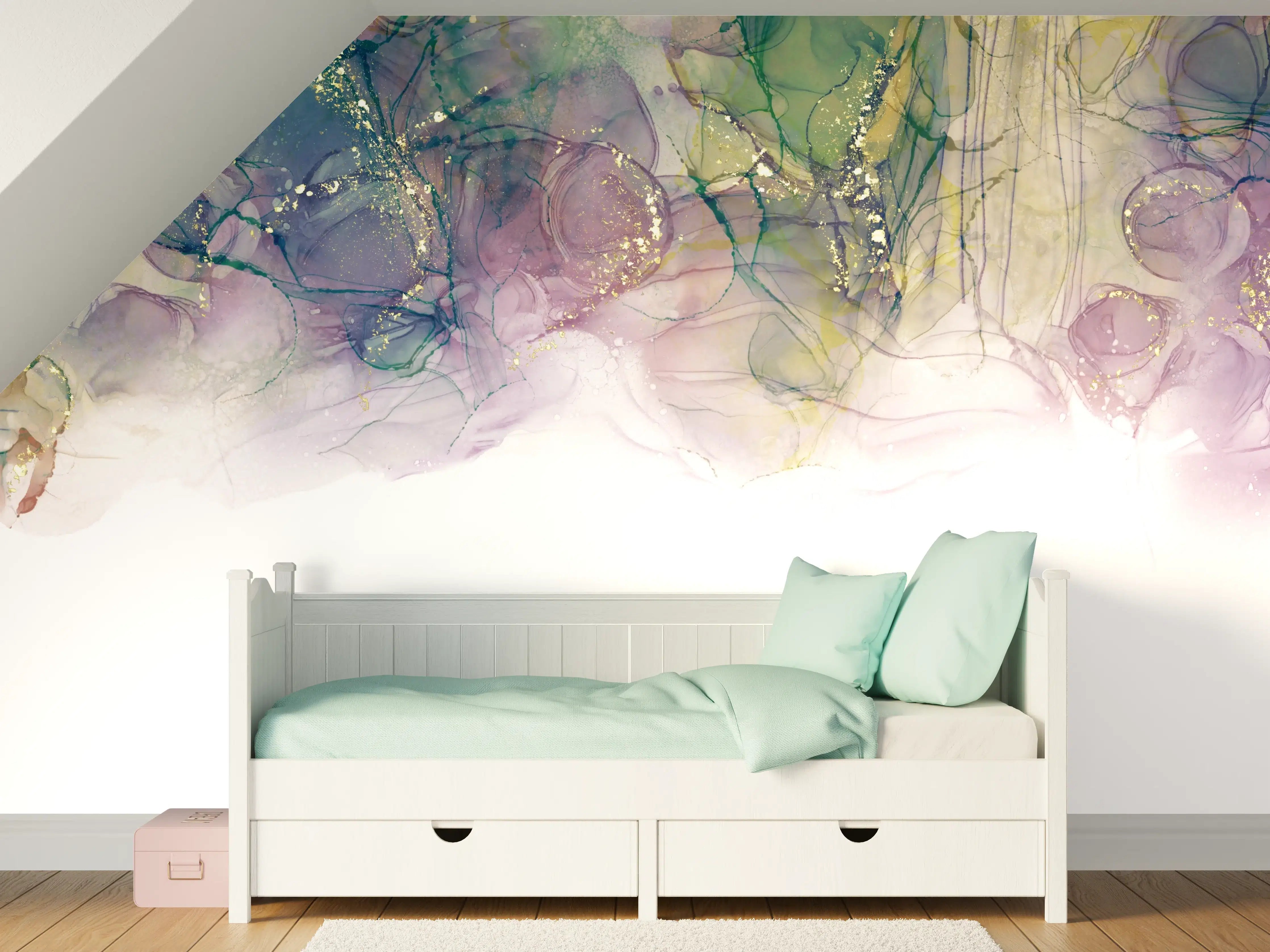Kinderzimmer Wandgestaltung - Tinte mit Goldelementen - Weißer Übergang