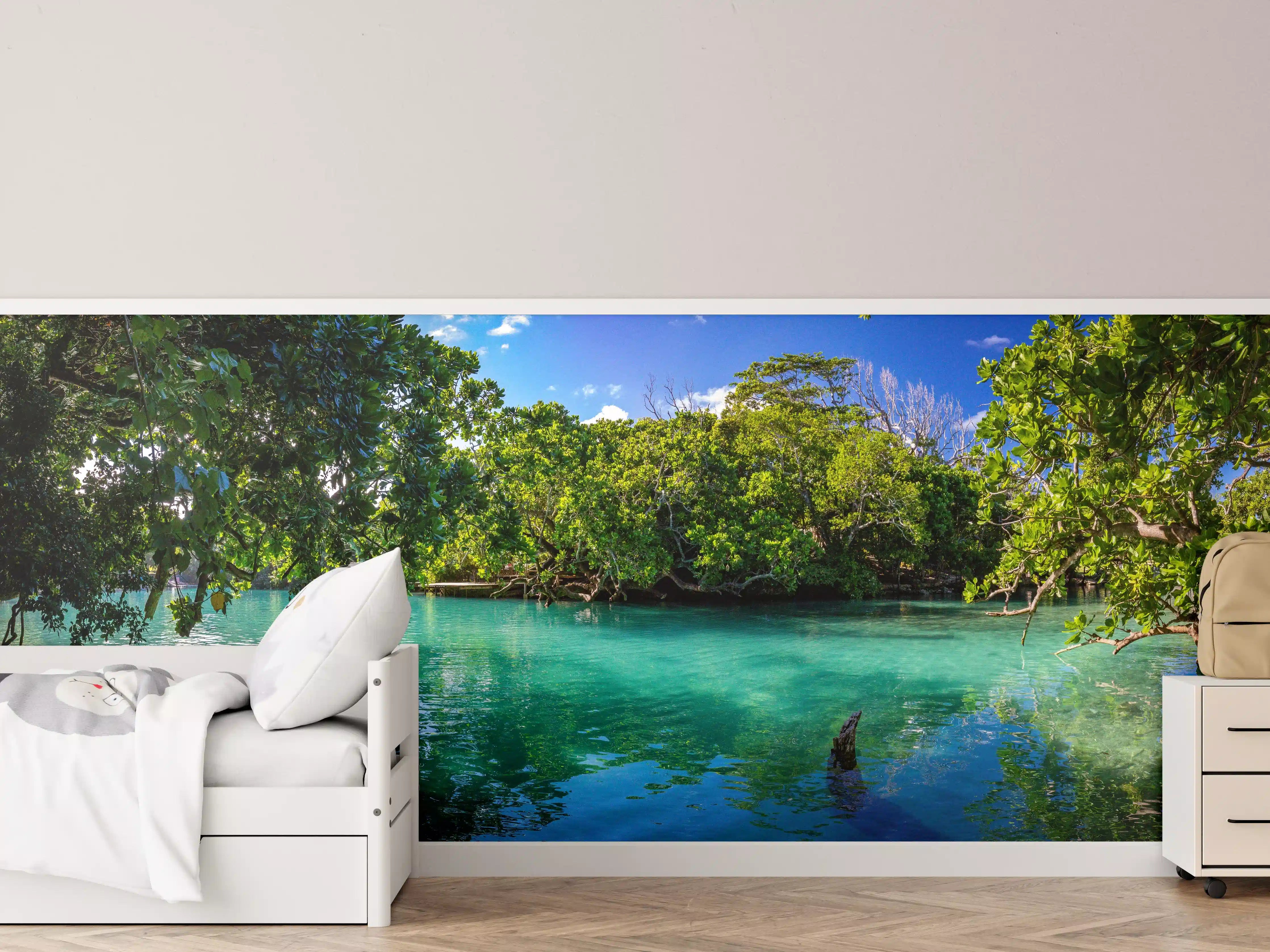 Kinderzimmer Wandgestaltung - Traumhafter See im Wald - Indonesien