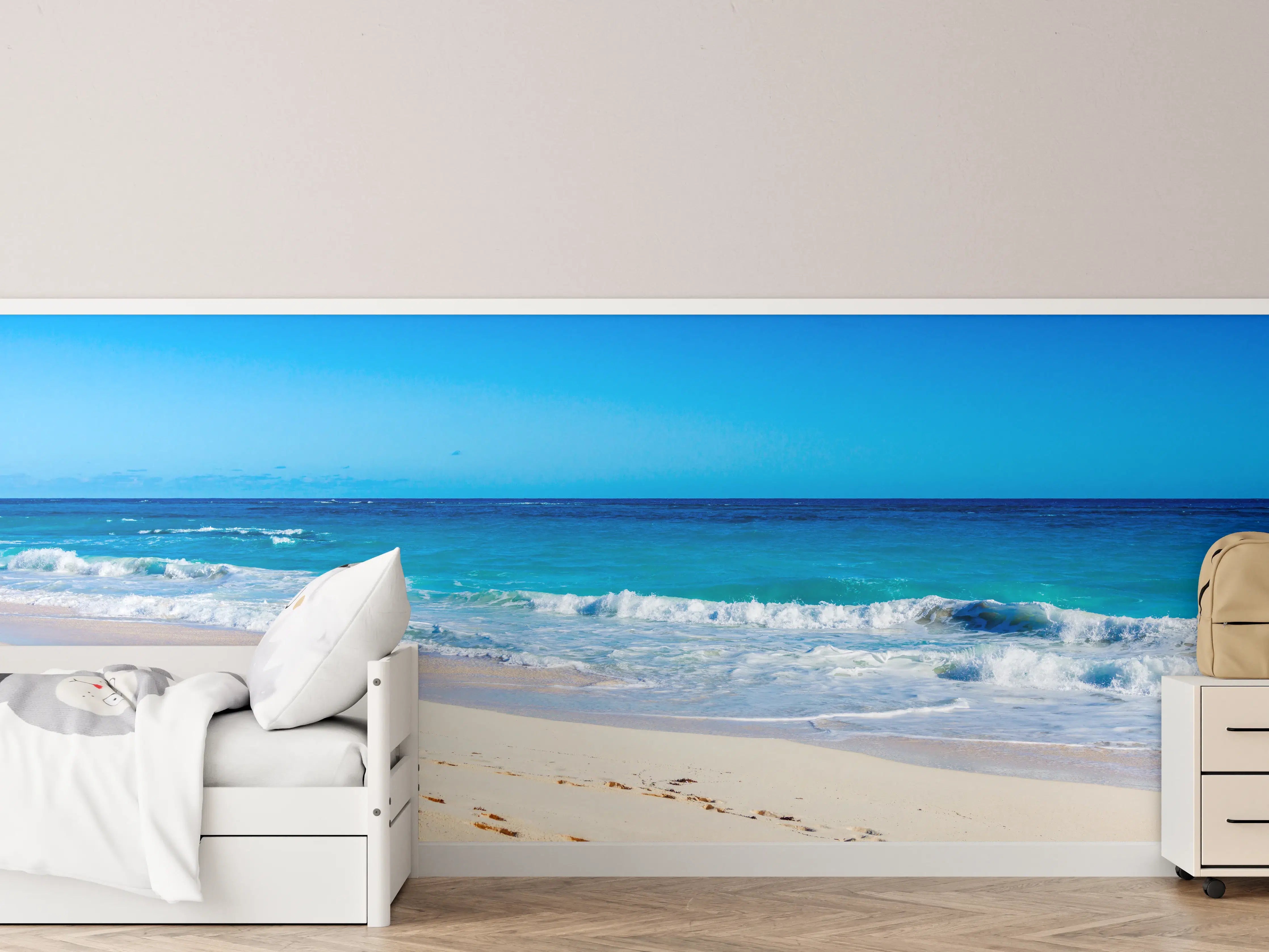 Kinderzimmer Wandgestaltung - Traumhafter Strand mit klarem Wasser