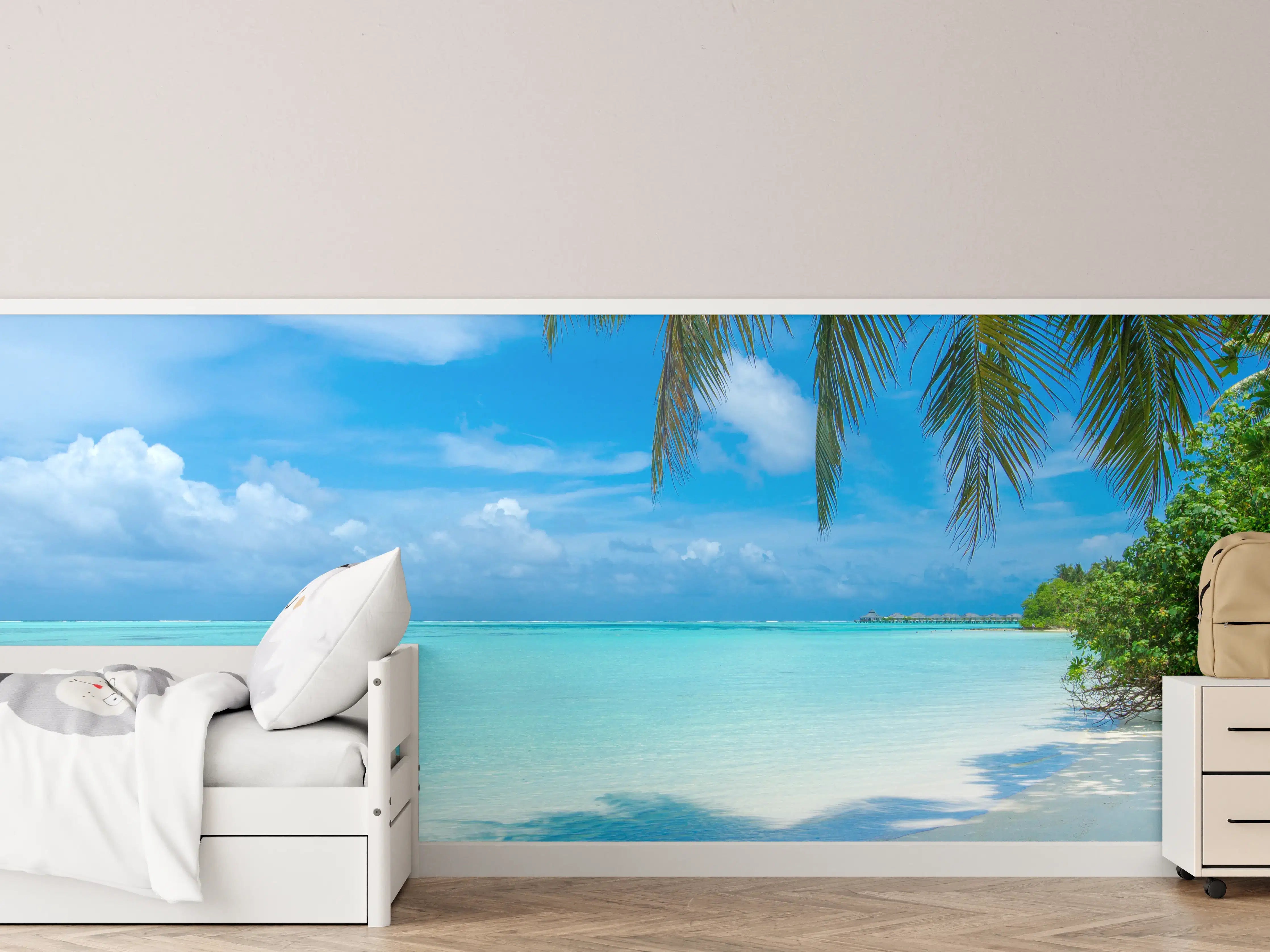 Kinderzimmer Wandgestaltung - Tropische Malediveninsel mit weißem Sandstrand