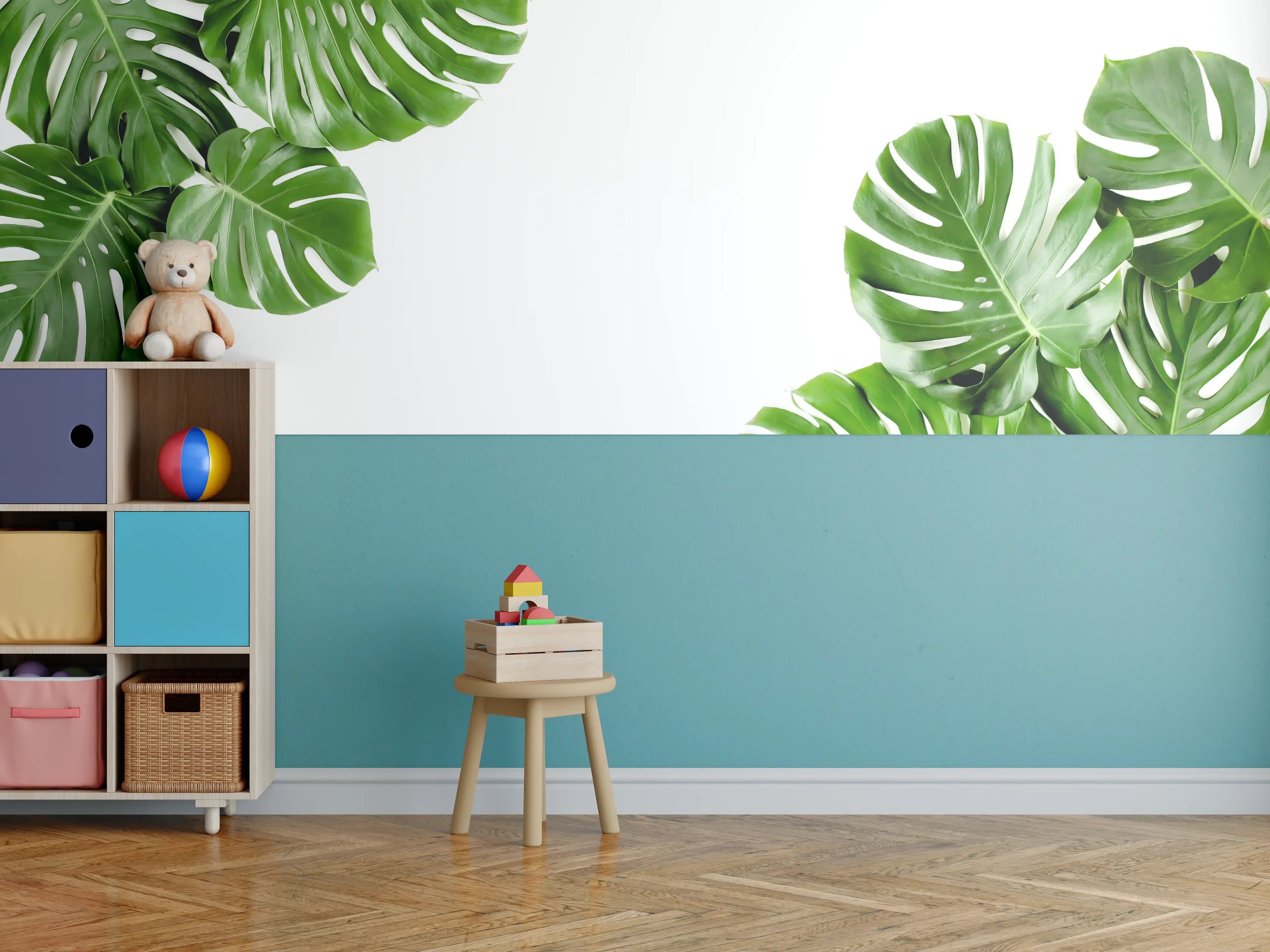 Kinderzimmer Wandgestaltung - Tropische Palmenblätter auf weißem Hintergrund