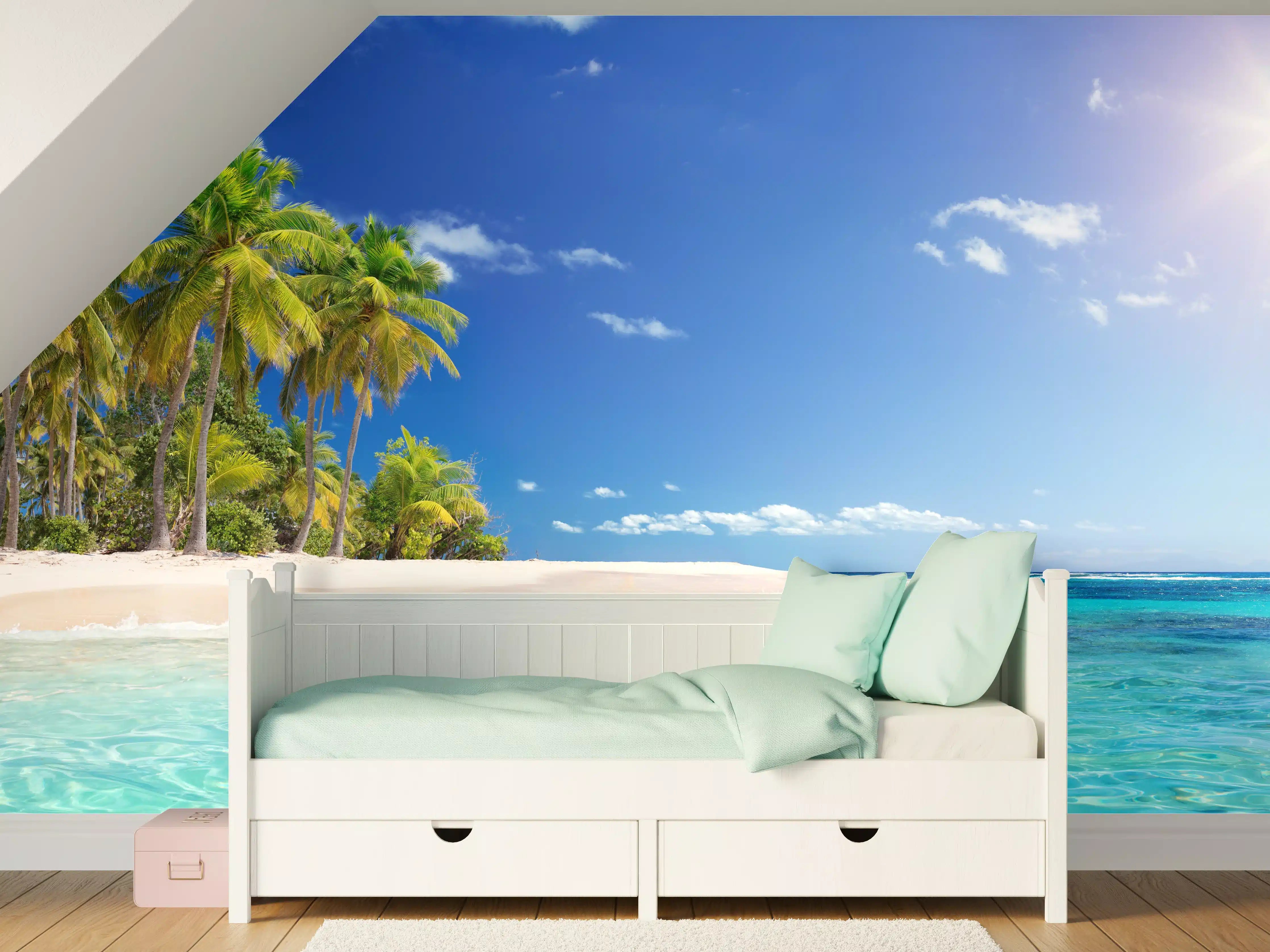 Kinderzimmer Wandgestaltung - Tropisches Paradies: Strahlend blauer Himmel