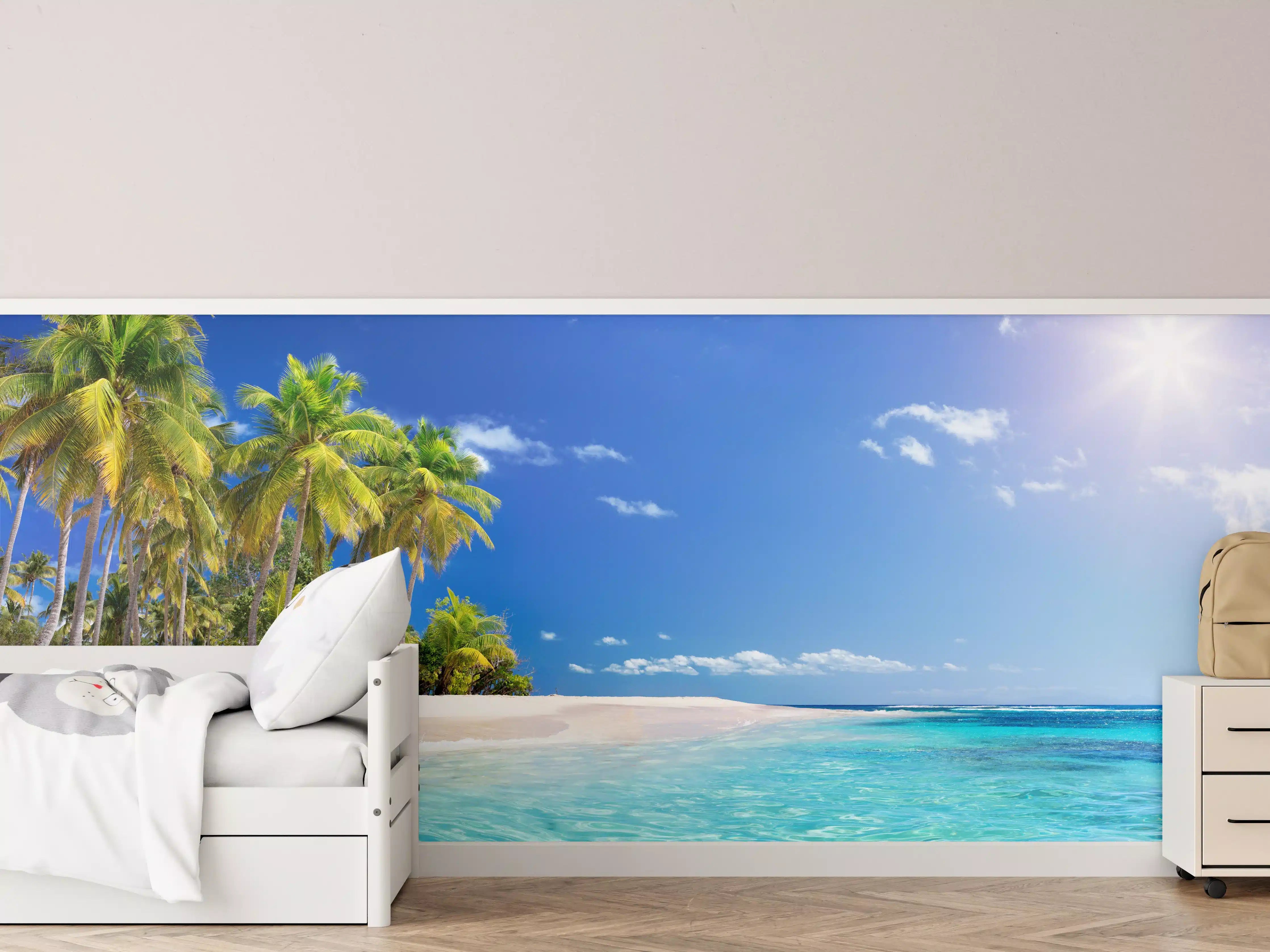 Kinderzimmer Wandgestaltung - Tropisches Paradies: Strahlend blauer Himmel