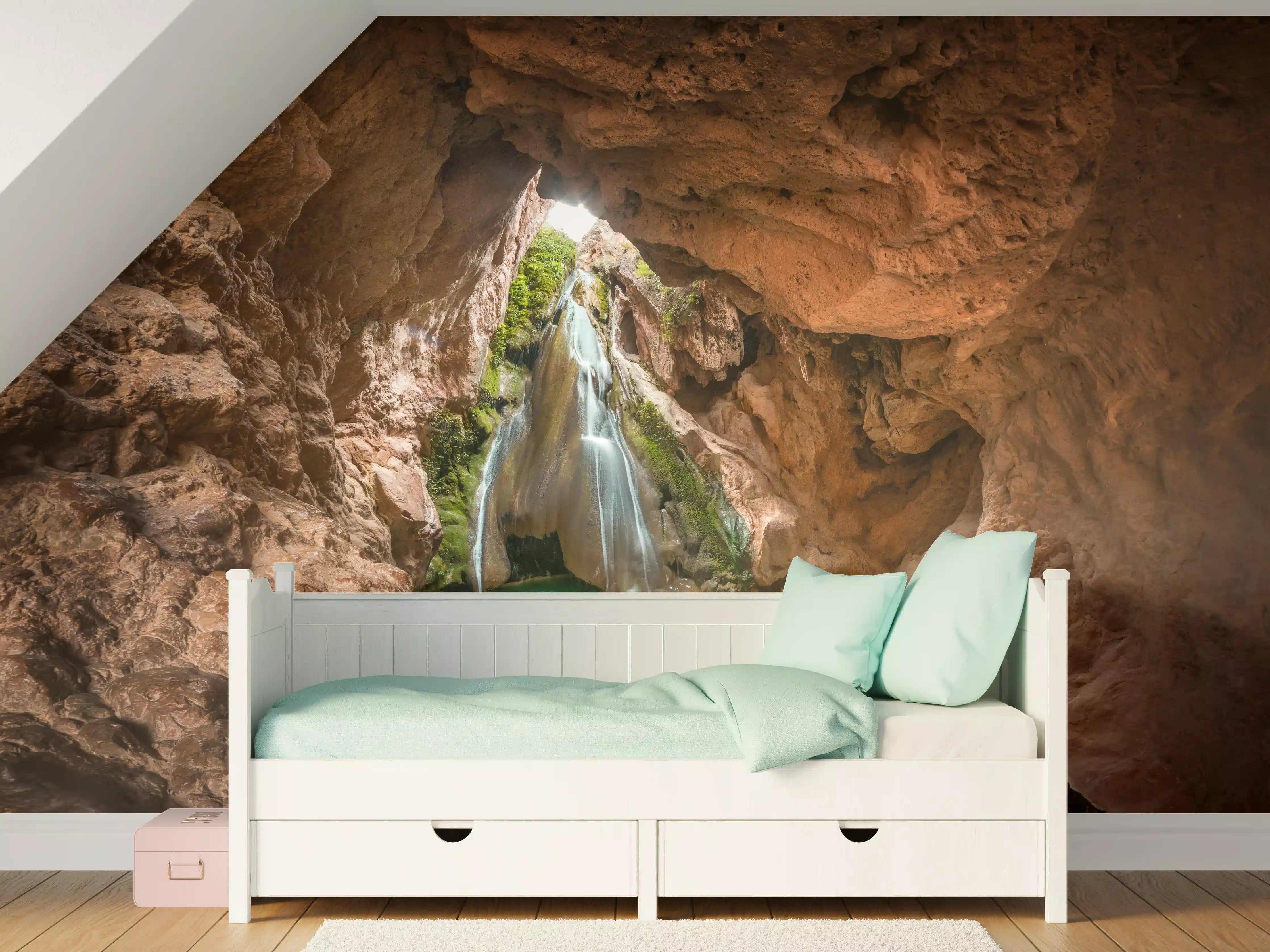 Kinderzimmer Wandgestaltung - Versteckte Oase in der Felsenschlucht