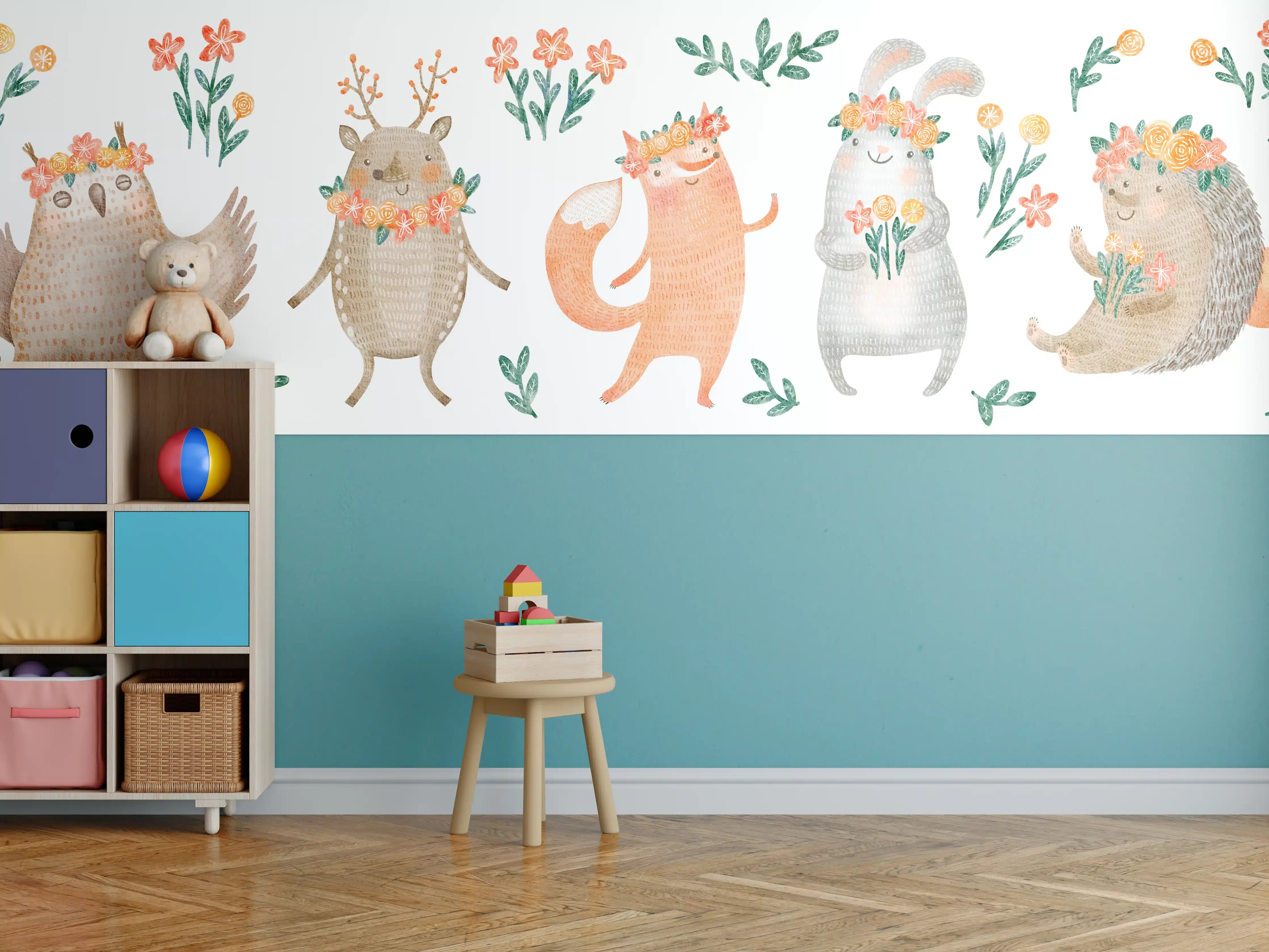 Kinderzimmer Wandgestaltung - Waldtiere mit Blumen und Blättern