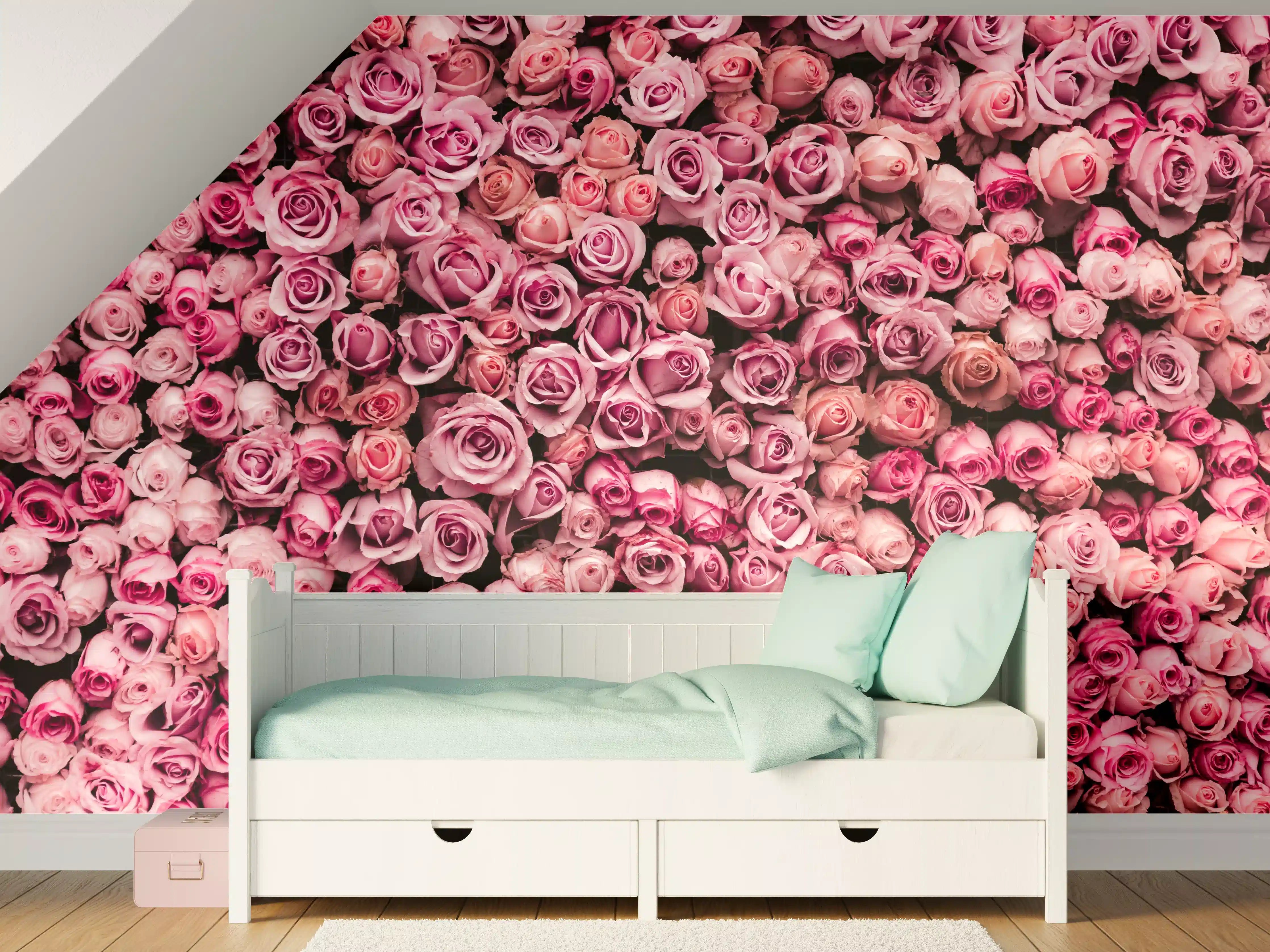 Kinderzimmer Wandgestaltung - Wand aus frischen Rosen