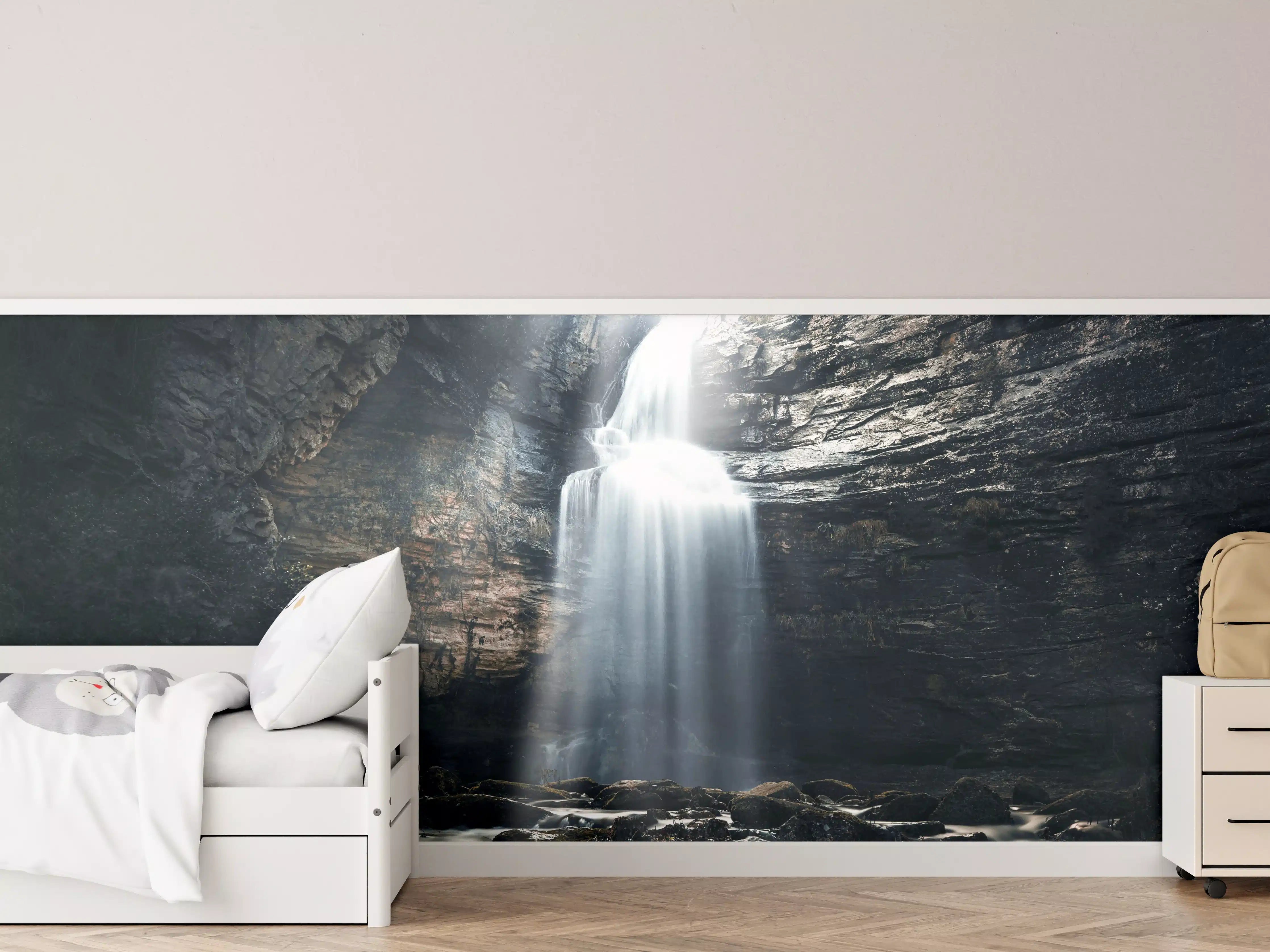 Kinderzimmer Wandgestaltung - Wasserfall in geheimnisvoller Schlucht