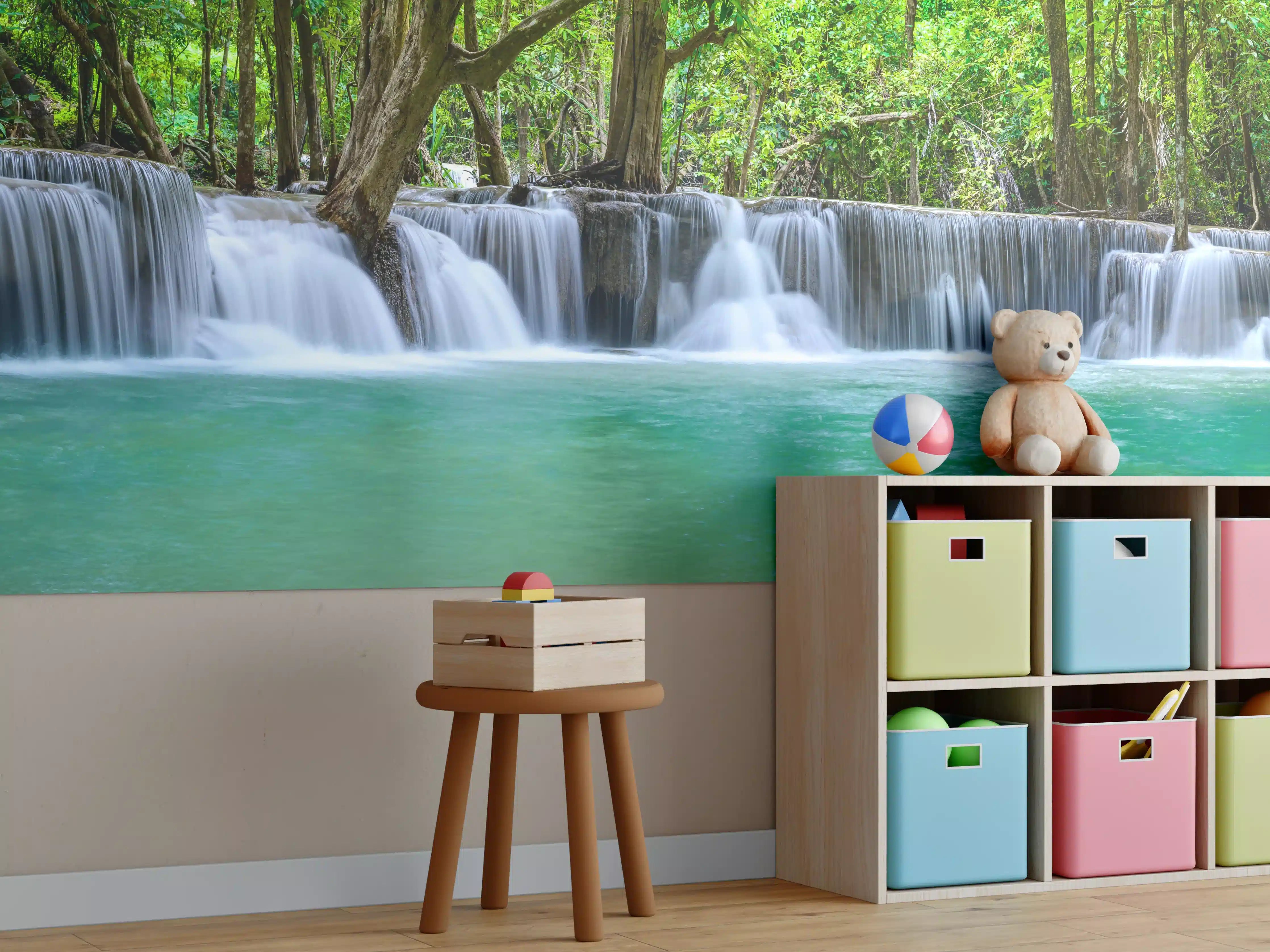 Kinderzimmer Wandgestaltung - Wasserfall tief im tropischen Wald