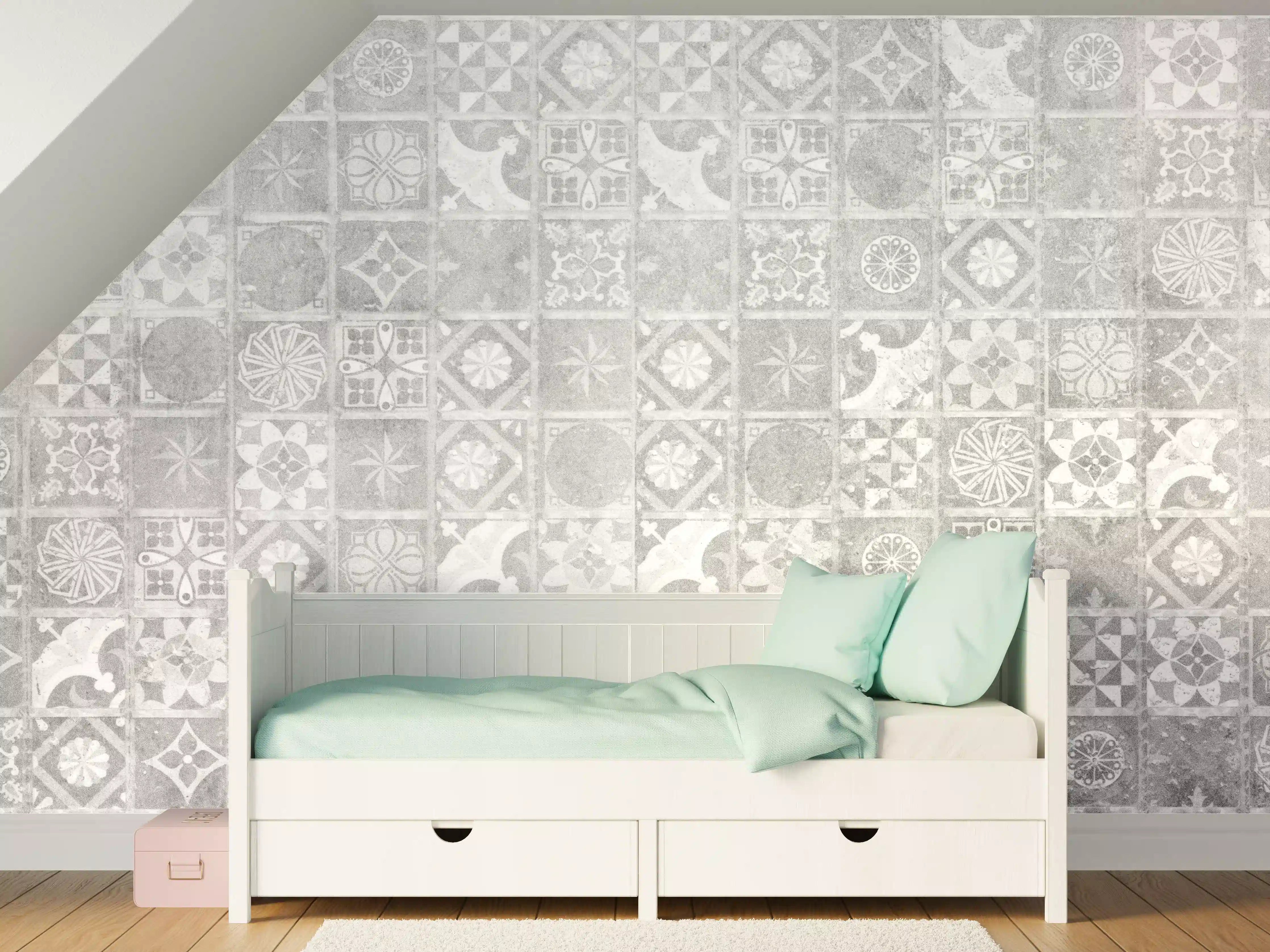 Kinderzimmer Wandgestaltung - Weiße Mosaikfliesen mit Grau-Details