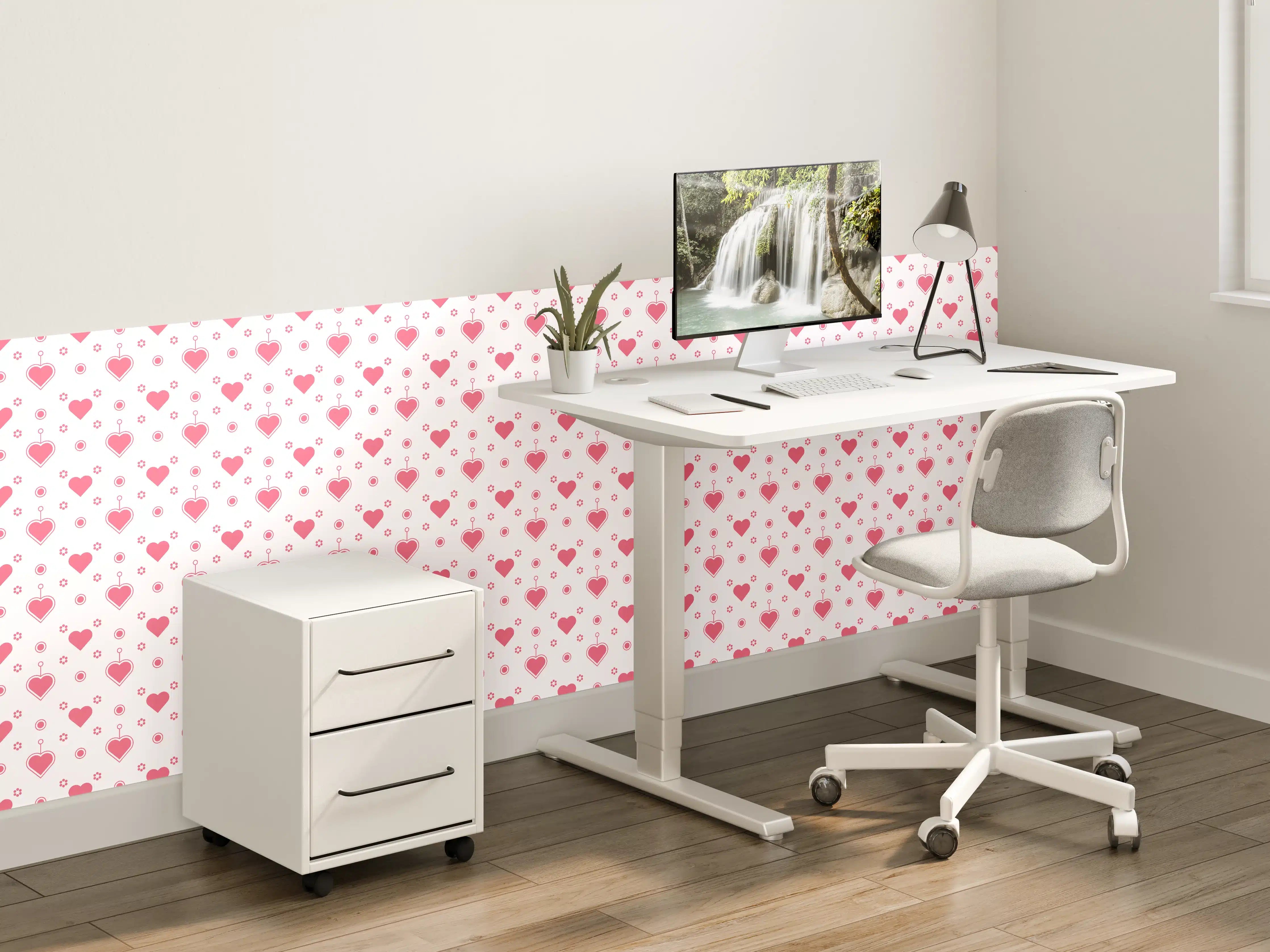 Kinderzimmer Wandgestaltung - Weiße Wand mit rosa Herzen Muster