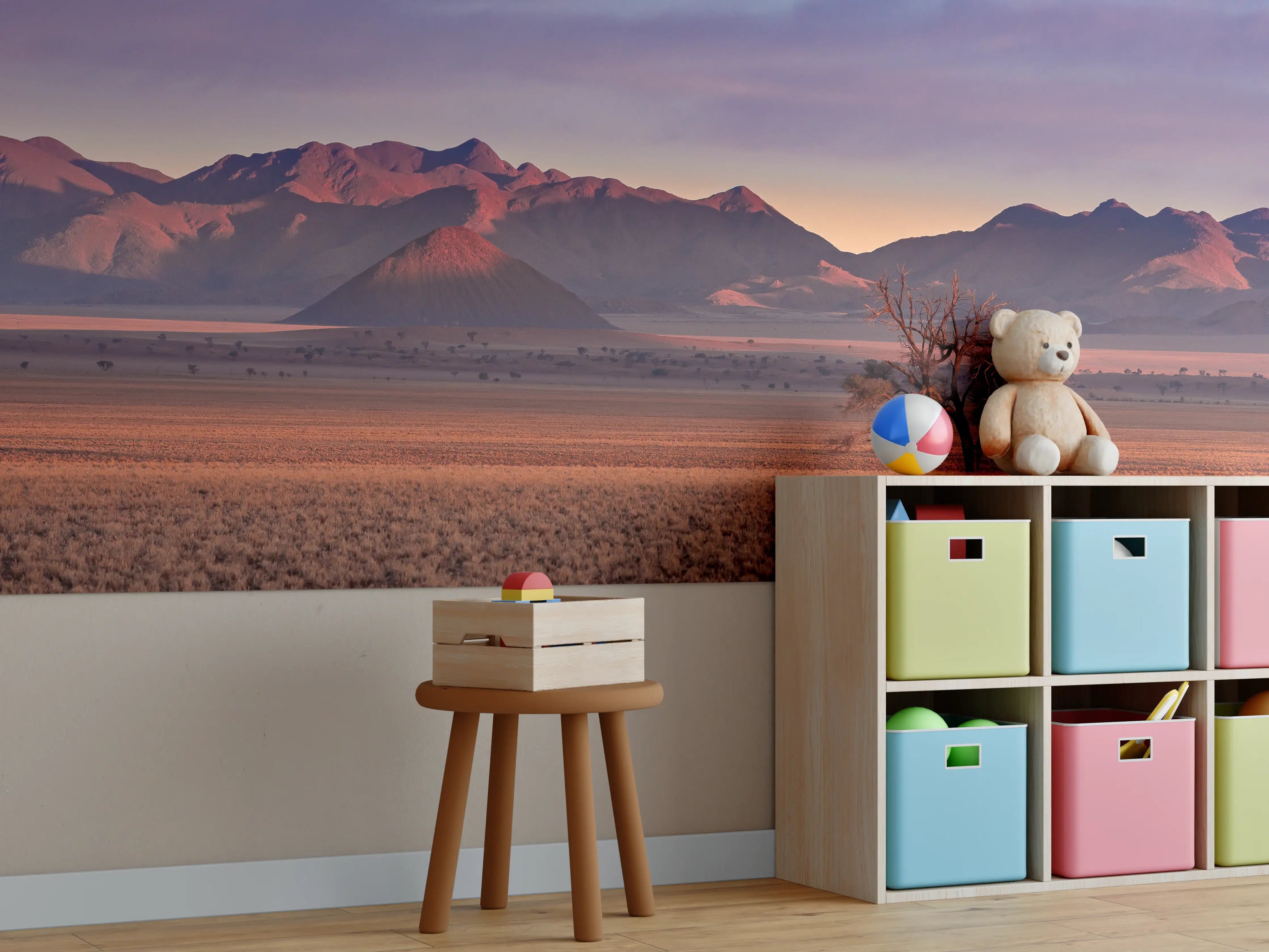 Kinderzimmer Wandgestaltung - Wüstenlandschaft mit einsamer Baumsilhouette bei Sonnenuntergang