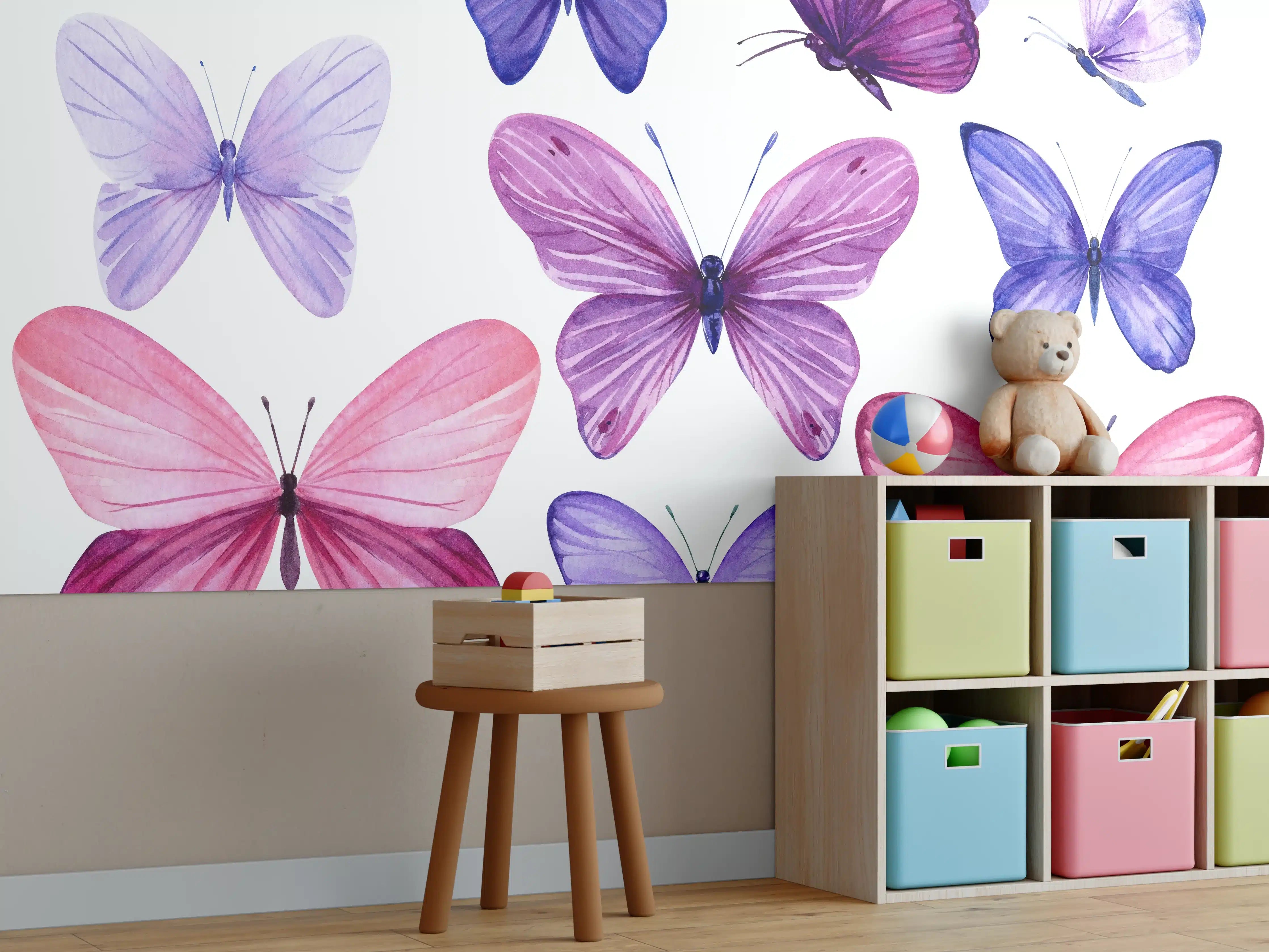 Kinderzimmer Wandgestaltung - Wunderschöne Schmetterlinge auf weißem Hintergrund