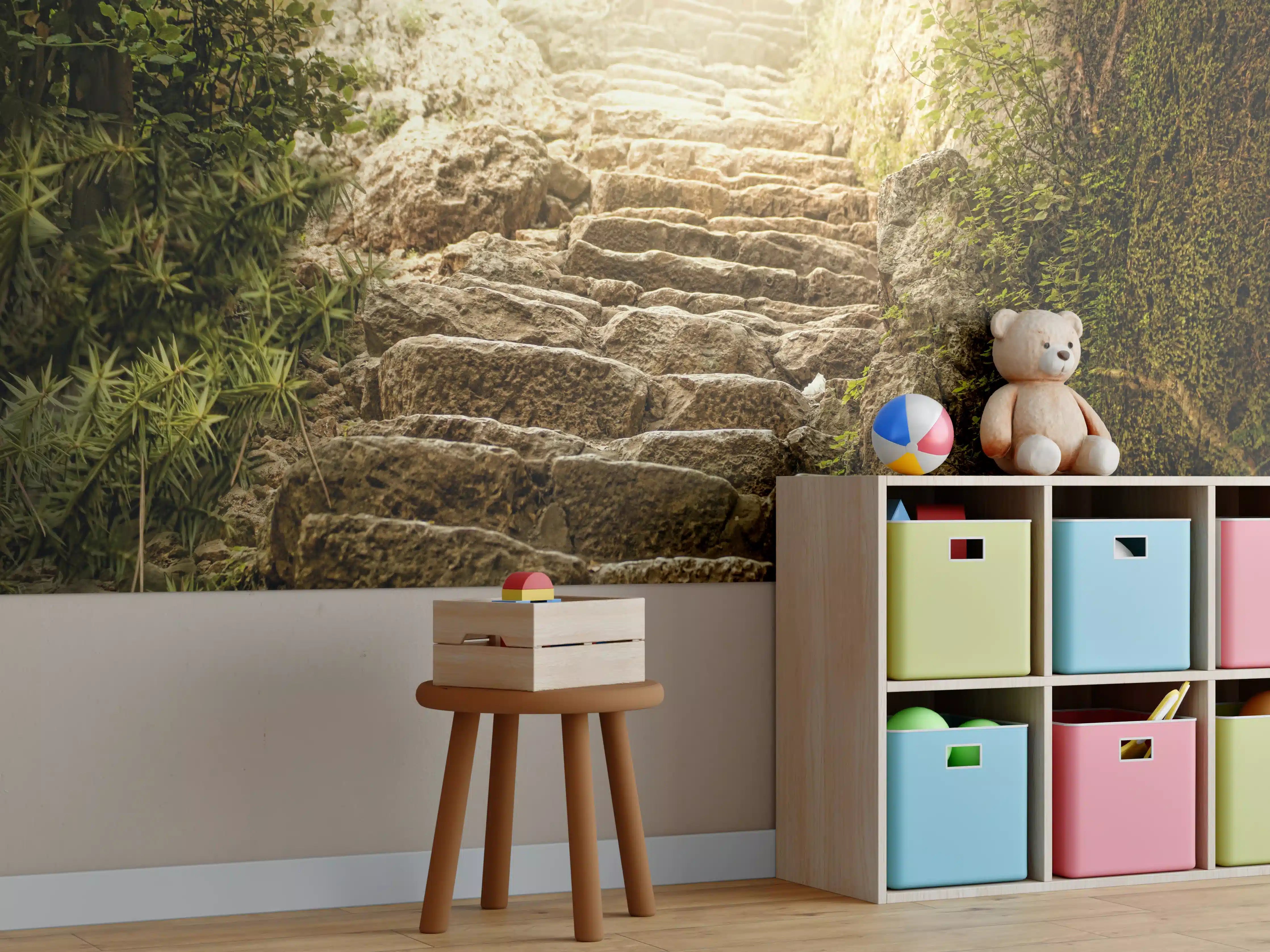 Kinderzimmer Wandgestaltung - bewachsene Steintreppen in der Natur