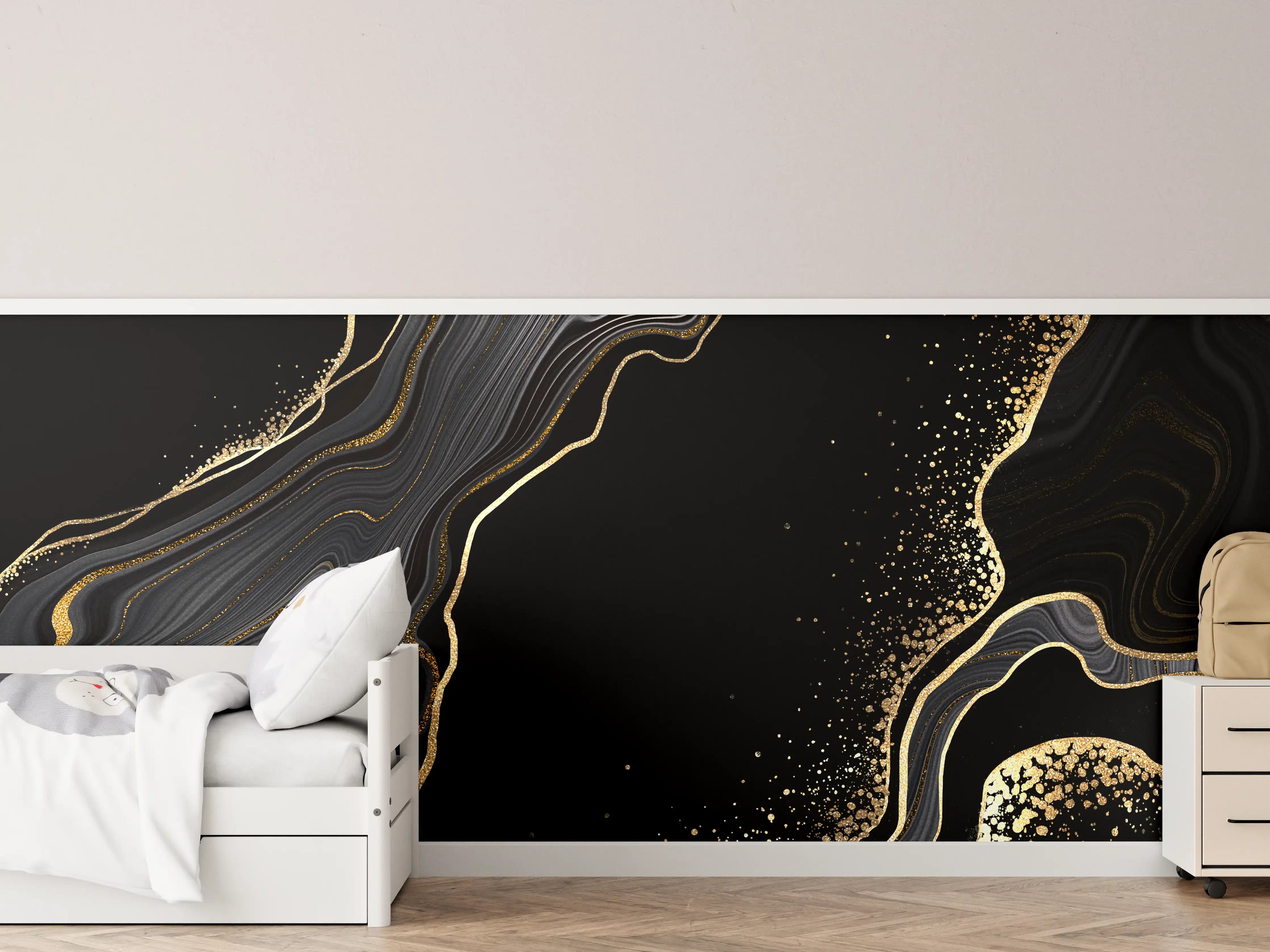 Kinderzimmer Wandgestaltung - schwarzer Achat Hintergrund mit goldenen Adern