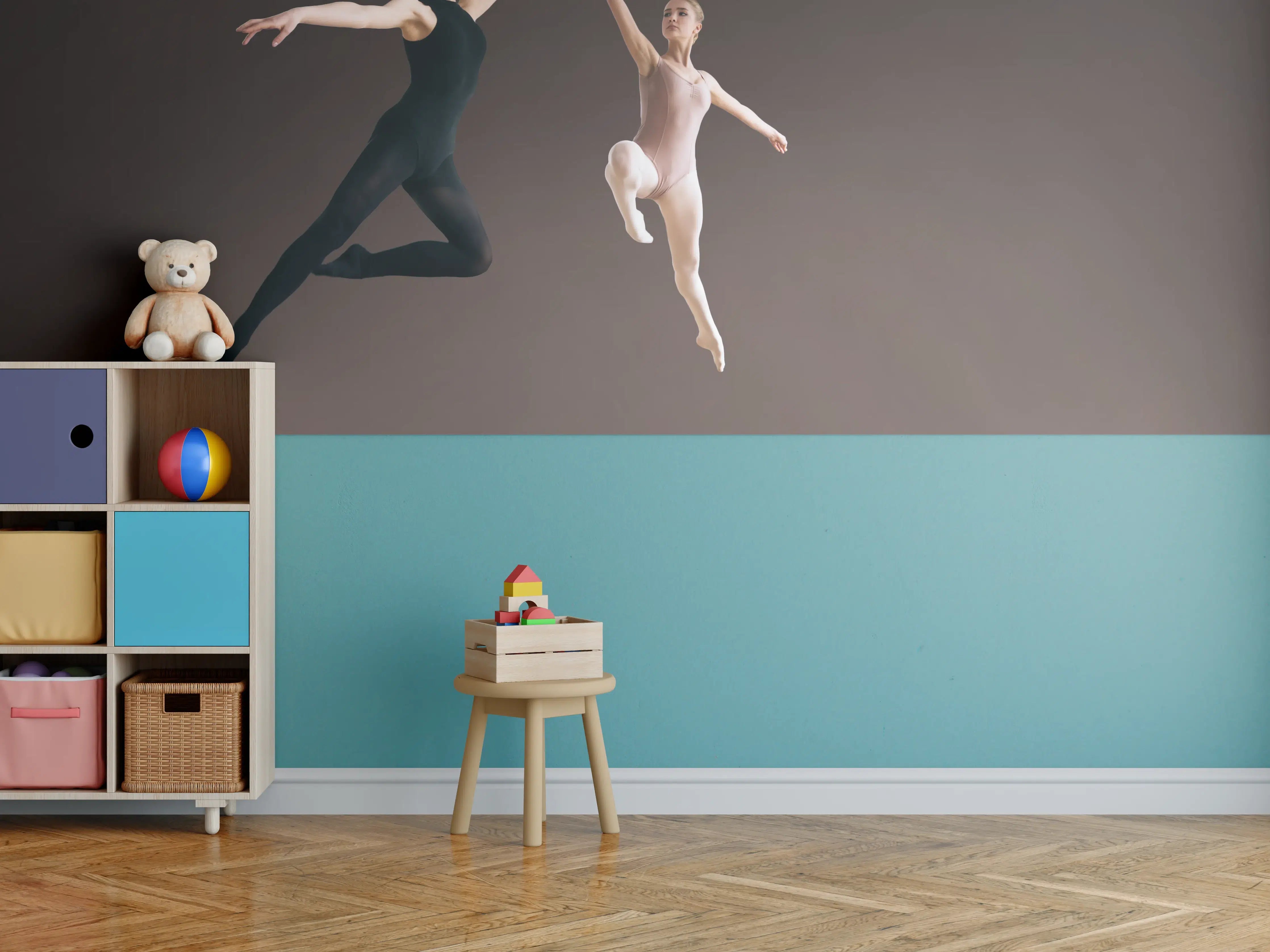 Kinderzimmer Wandgestaltung - zwei Balletttänzerinnen hoch in der Luft
