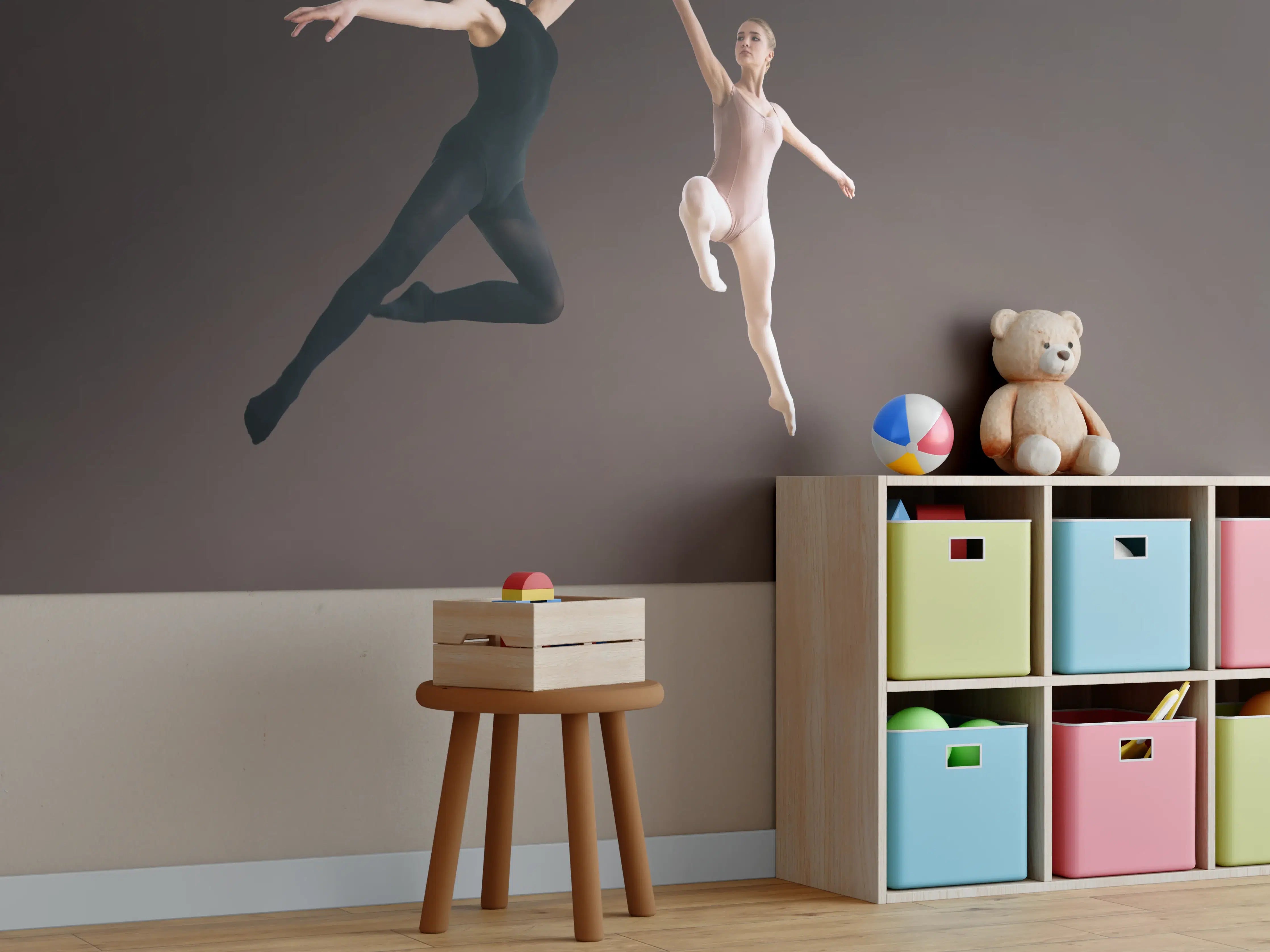 Kinderzimmer Wandgestaltung - zwei Balletttänzerinnen hoch in der Luft