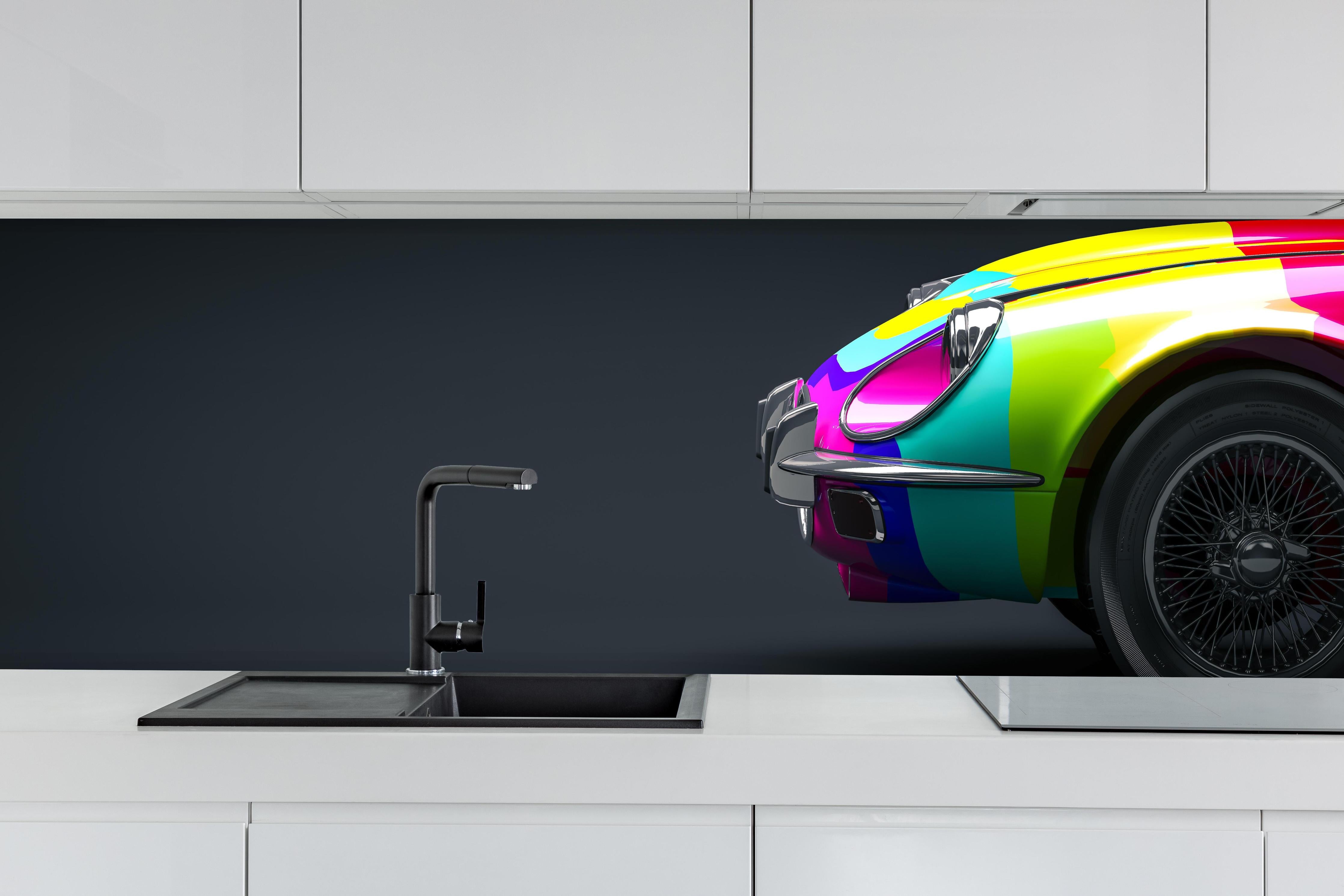 Küche - 3D Illustration Buntes Vintage Auto hinter weißen Hochglanz-Küchenregalen und schwarzem Wasserhahn