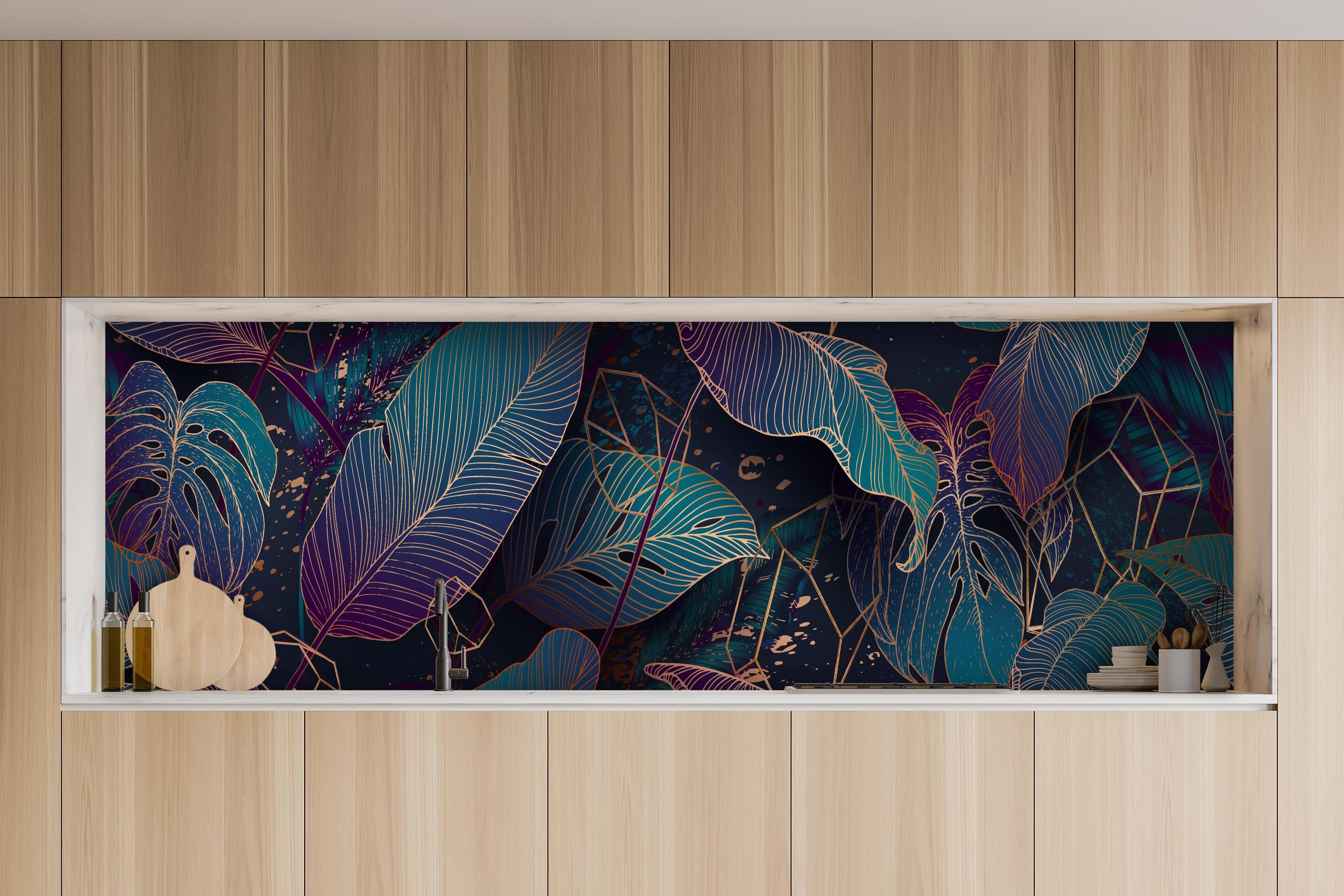 Küche - Abstraktes Blattwerk in leuchtenden Farben hinter weißen Hochglanz-Küchenregalen und schwarzem Wasserhahn