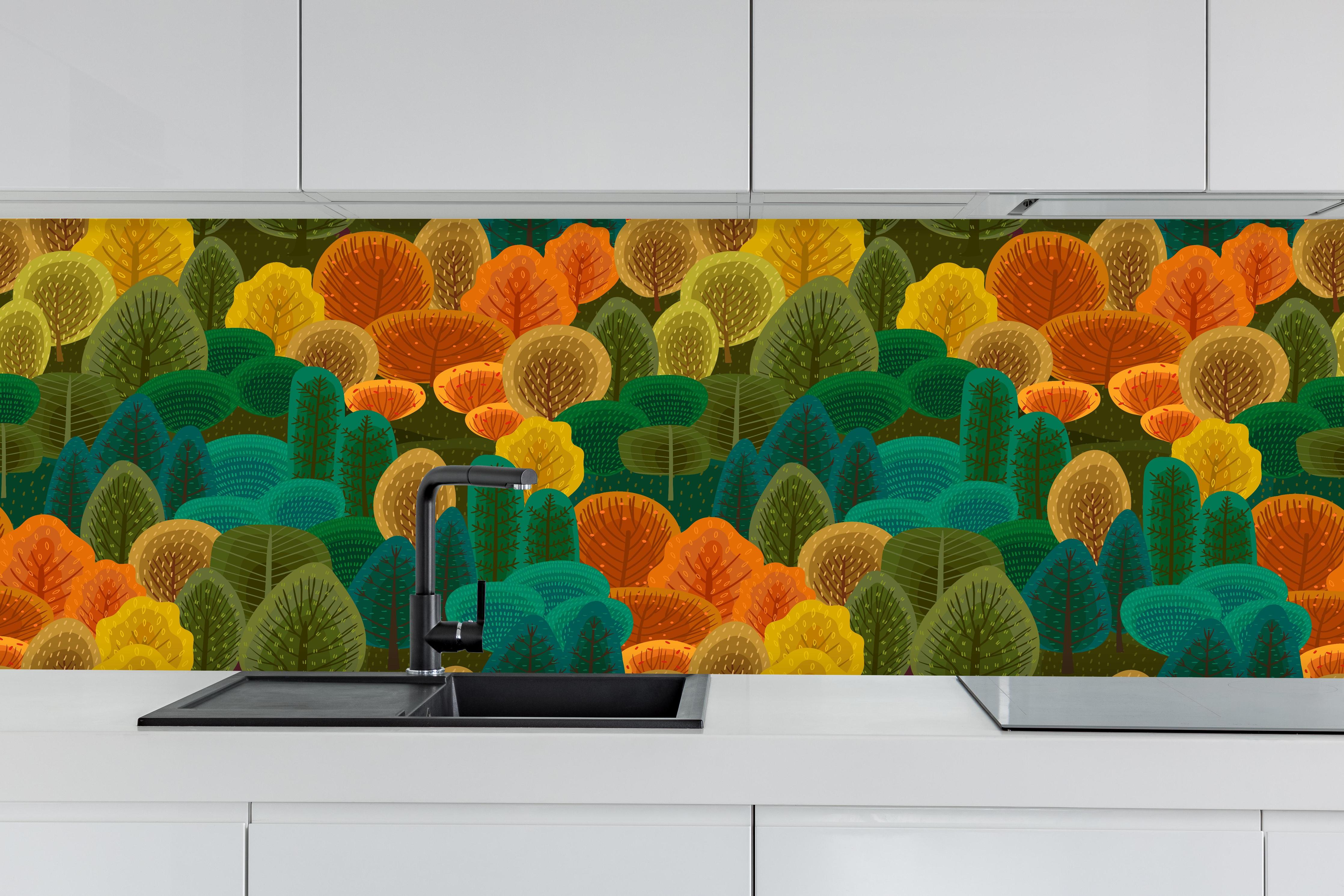 Küche - Abstraktes Waldmuster in Herbstfarben Design hinter weißen Hochglanz-Küchenregalen und schwarzem Wasserhahn