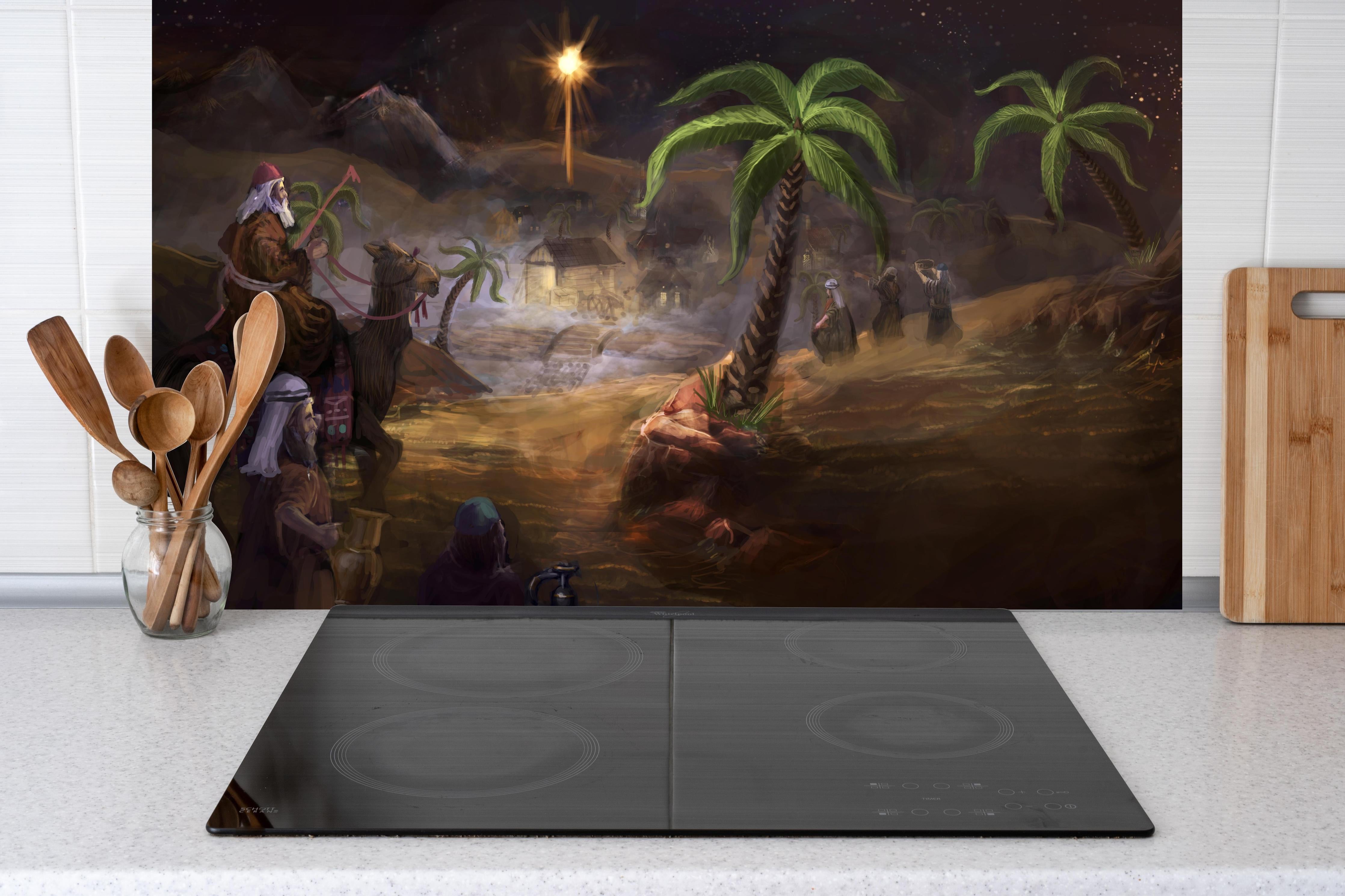 Küche - Biblisches Gemälde hinter weißen Hochglanz-Küchenregalen und schwarzem Wasserhahn