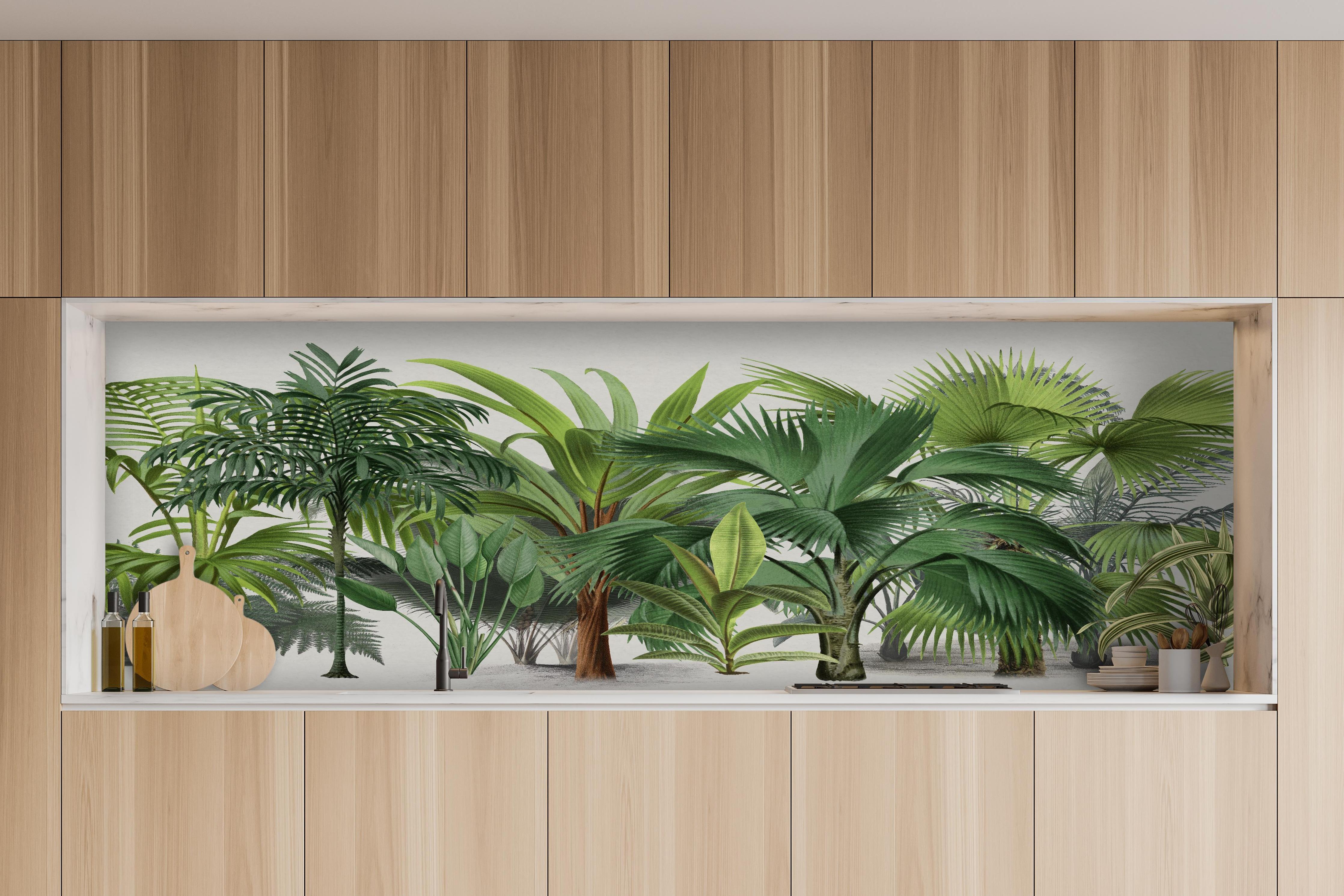 Küche - Exotische Bäume hinter weißen Hochglanz-Küchenregalen und schwarzem Wasserhahn