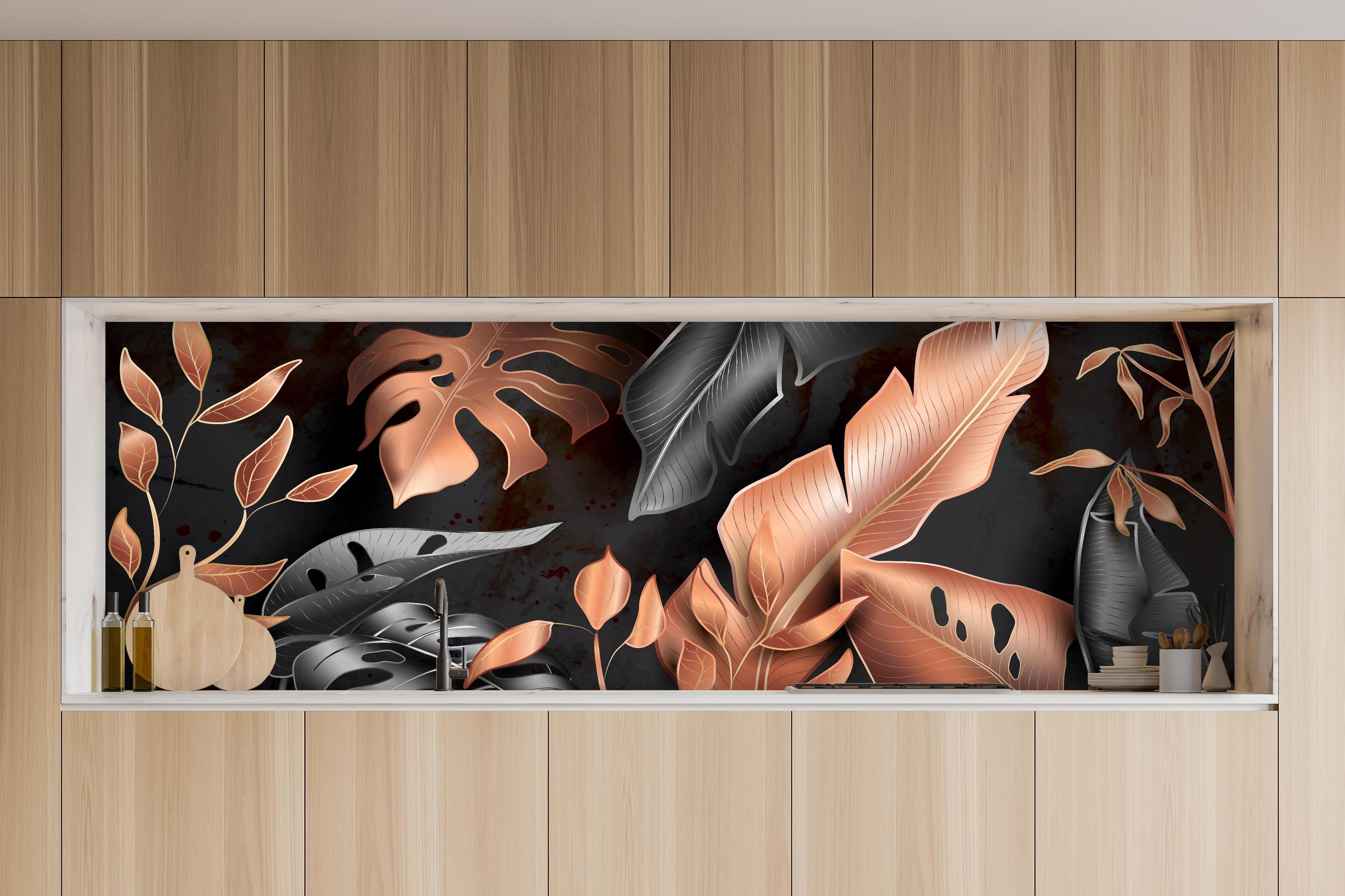 Küche - Florales Schwarz und Kupfer Muster hinter weißen Hochglanz-Küchenregalen und schwarzem Wasserhahn