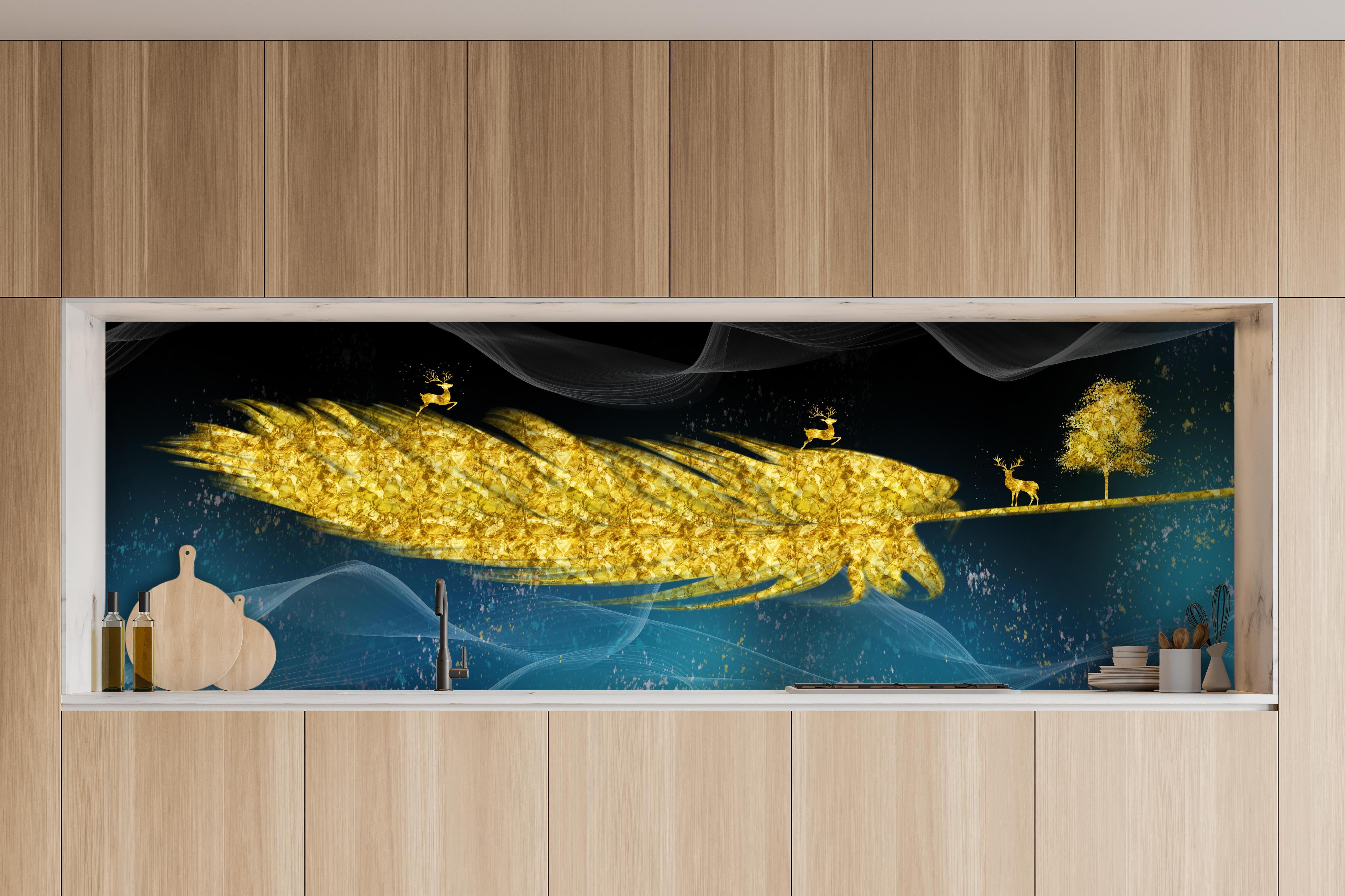 Küche - Goldene Feder - 3D Muster hinter weißen Hochglanz-Küchenregalen und schwarzem Wasserhahn