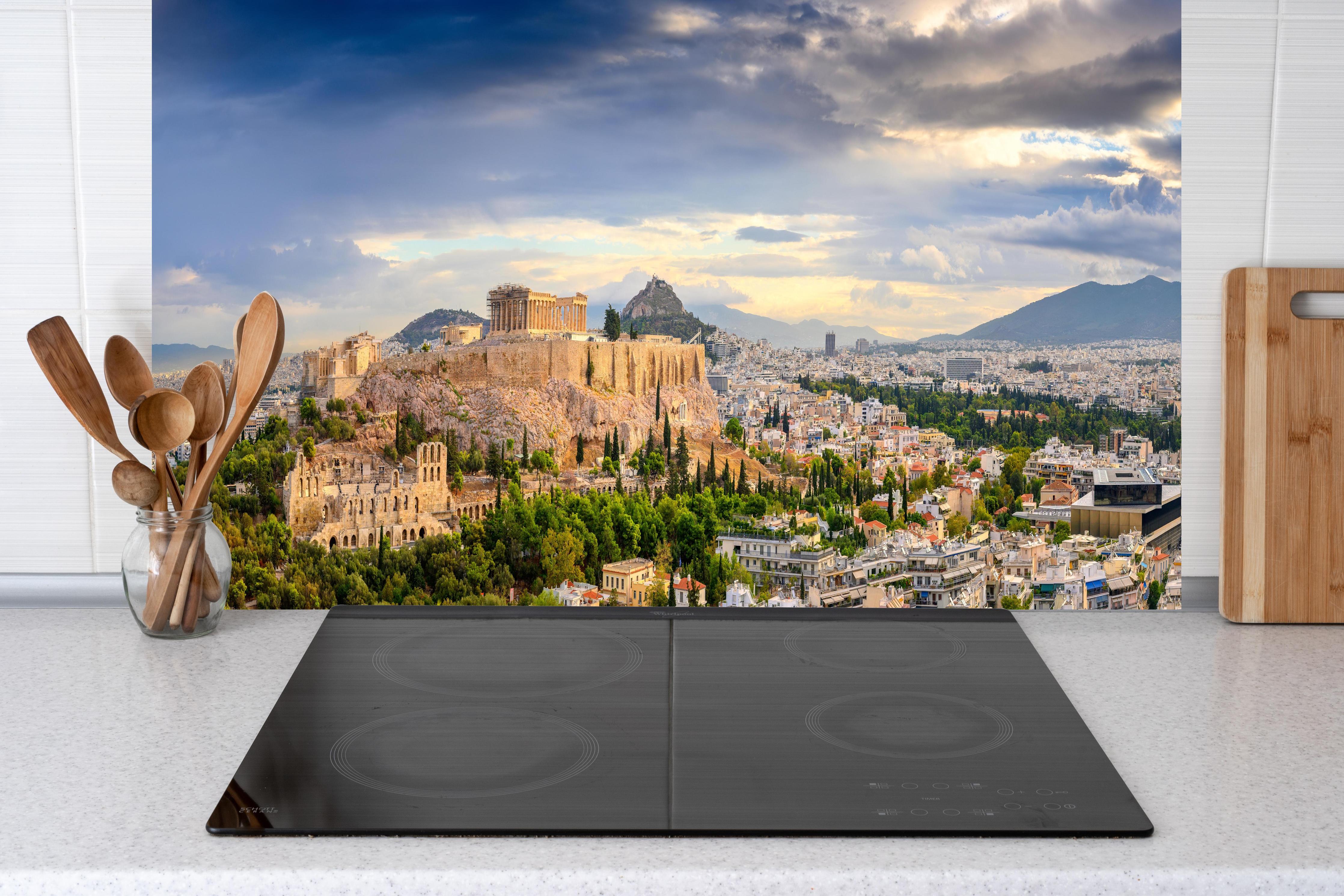 Küche - Akropolis Athen Panorama hinter Cerankochfeld und Holz-Kochutensilien