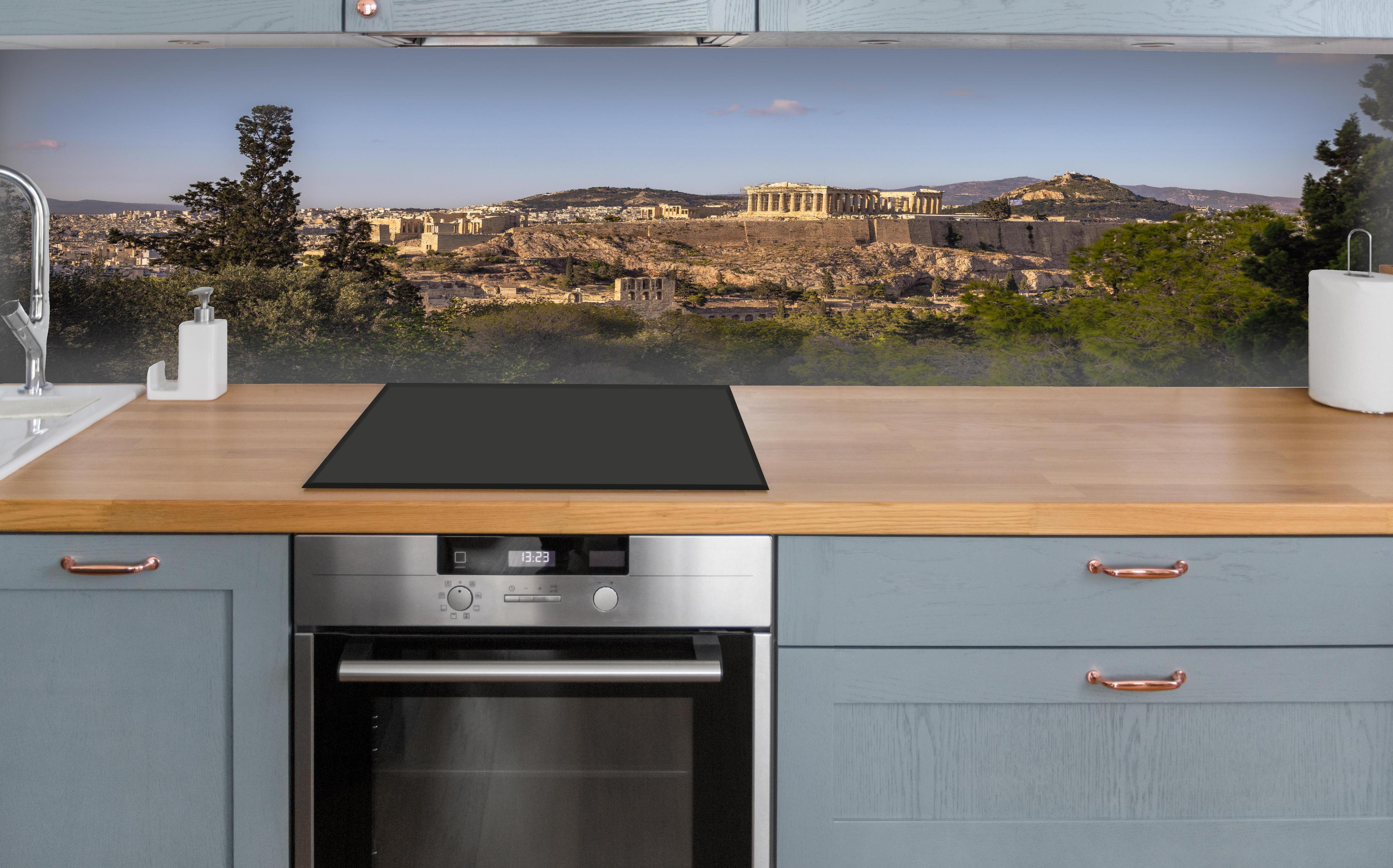 Küche - Akropolis Panorama Beige-Blau über polierter Holzarbeitsplatte mit Cerankochfeld